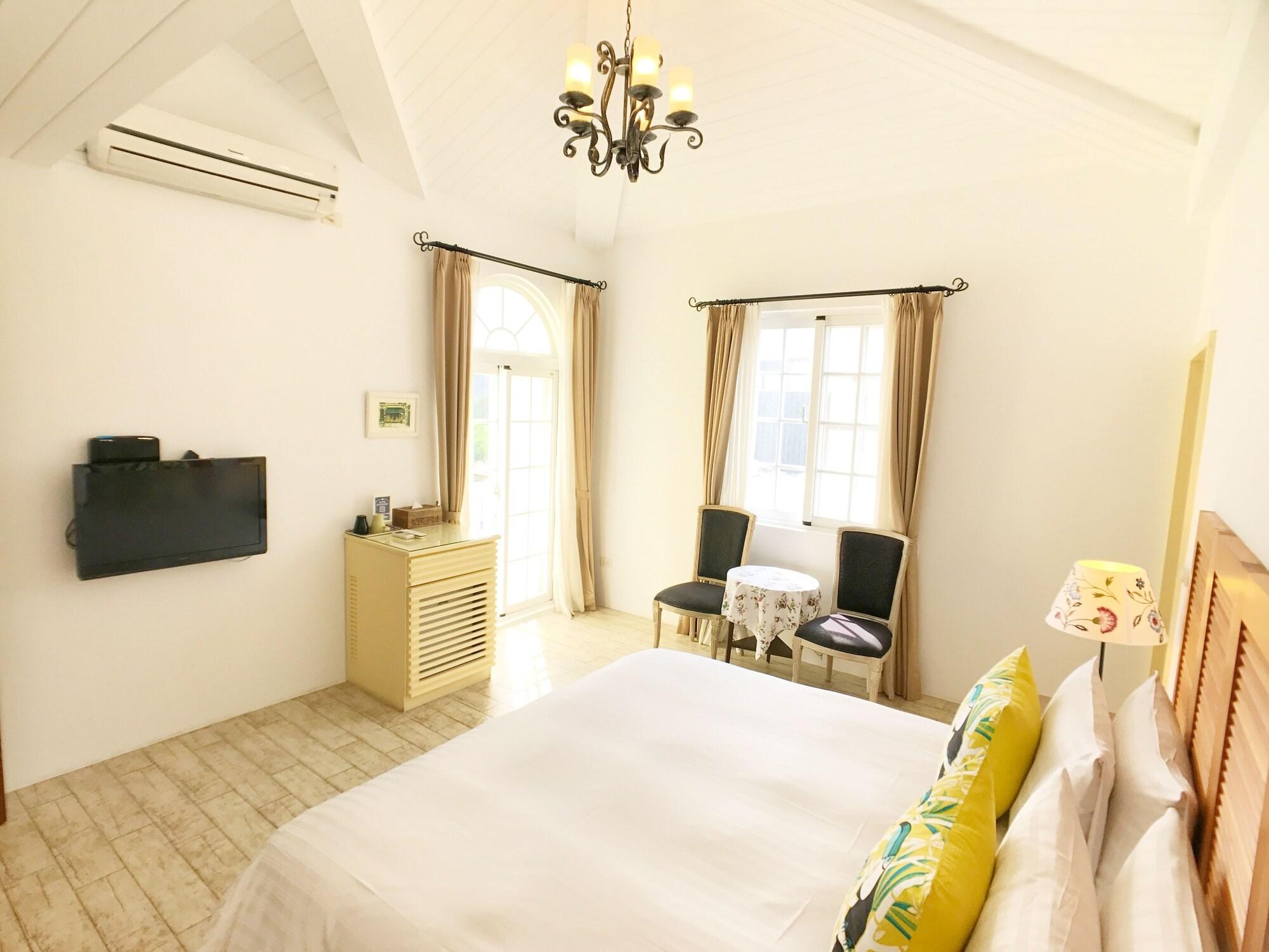 Spoondrift Hostal