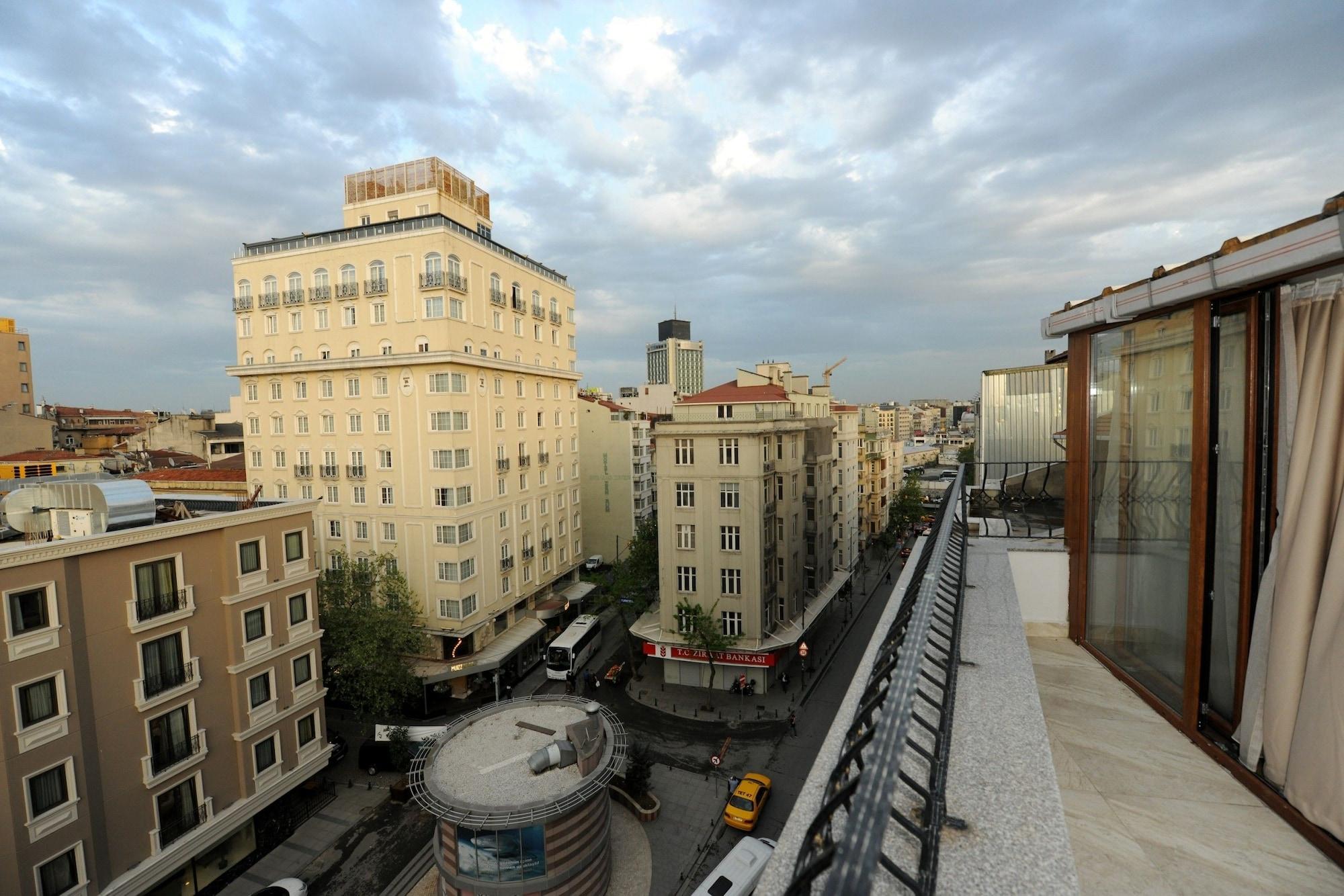 Rooms Inn Taxim - Poză