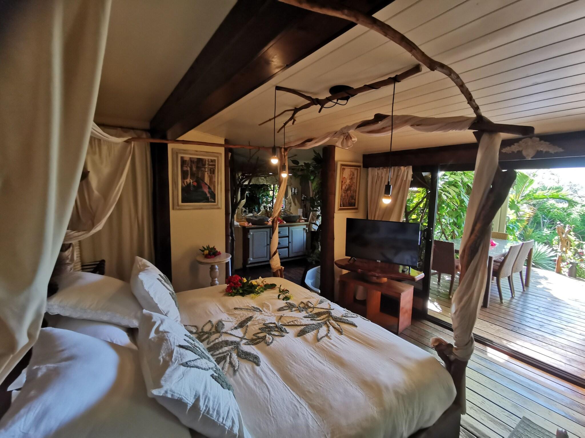 Fenua Mata'i'oa by null