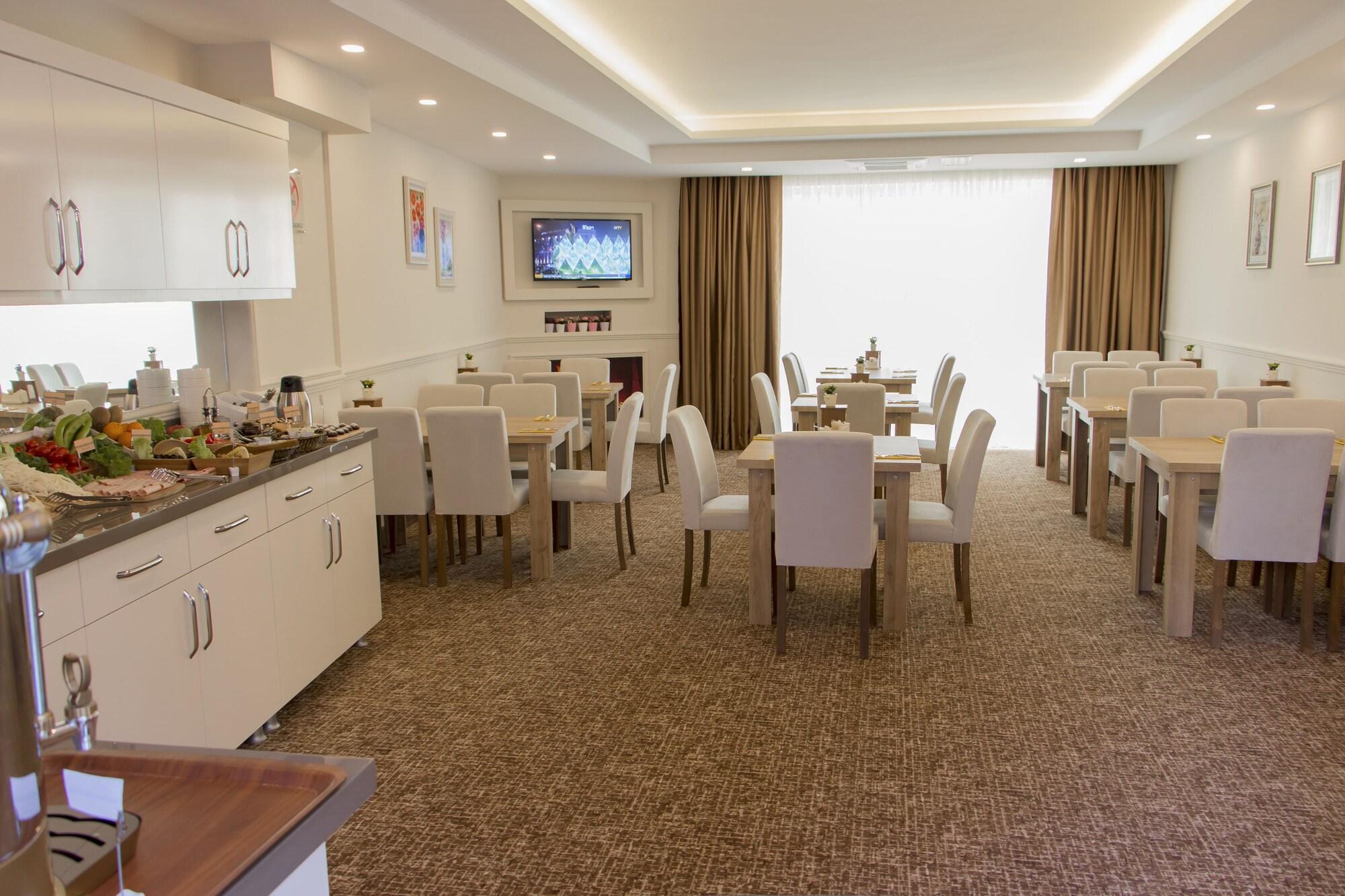 Goldhan Hotel