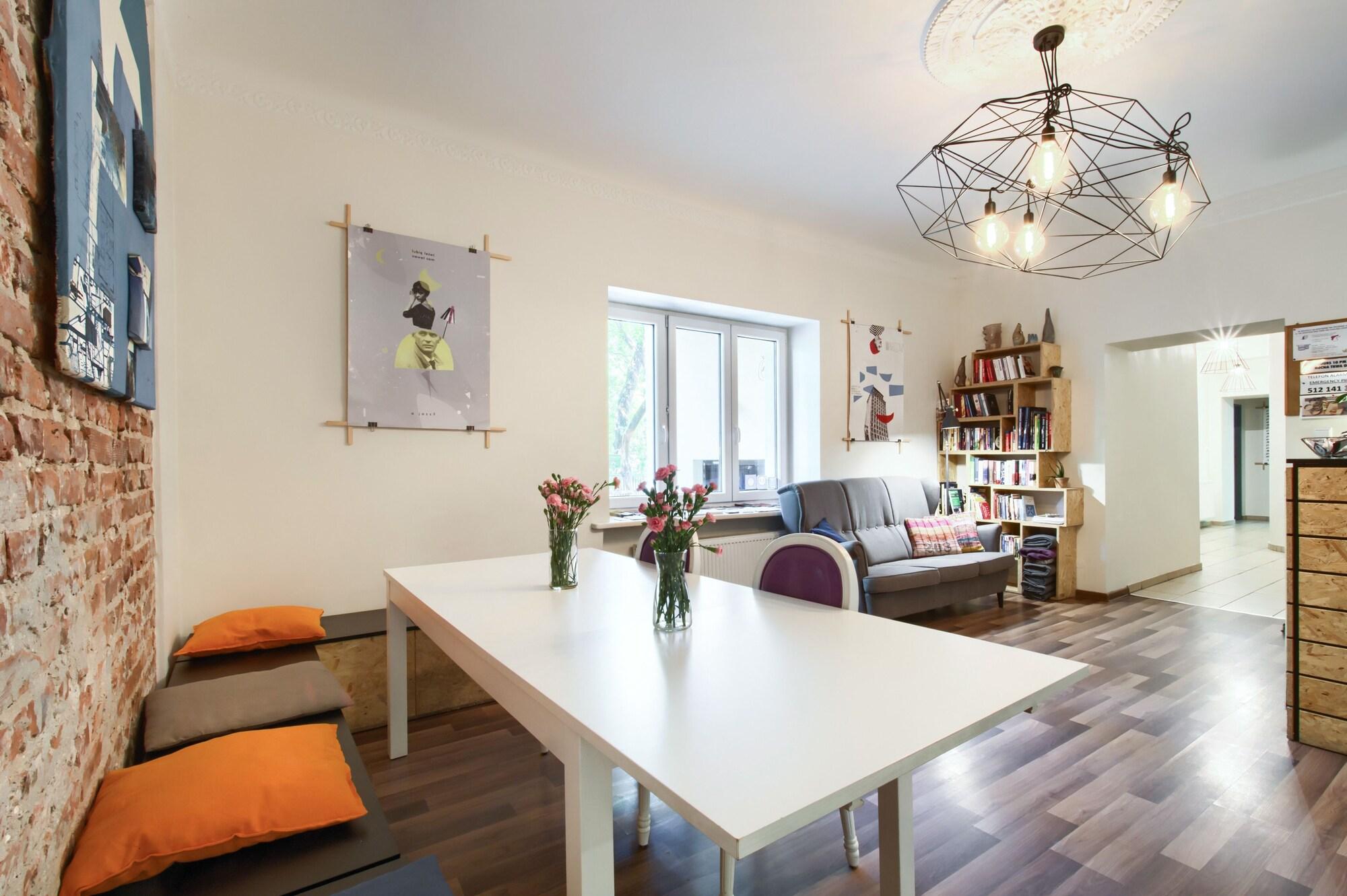 Lull Hostel