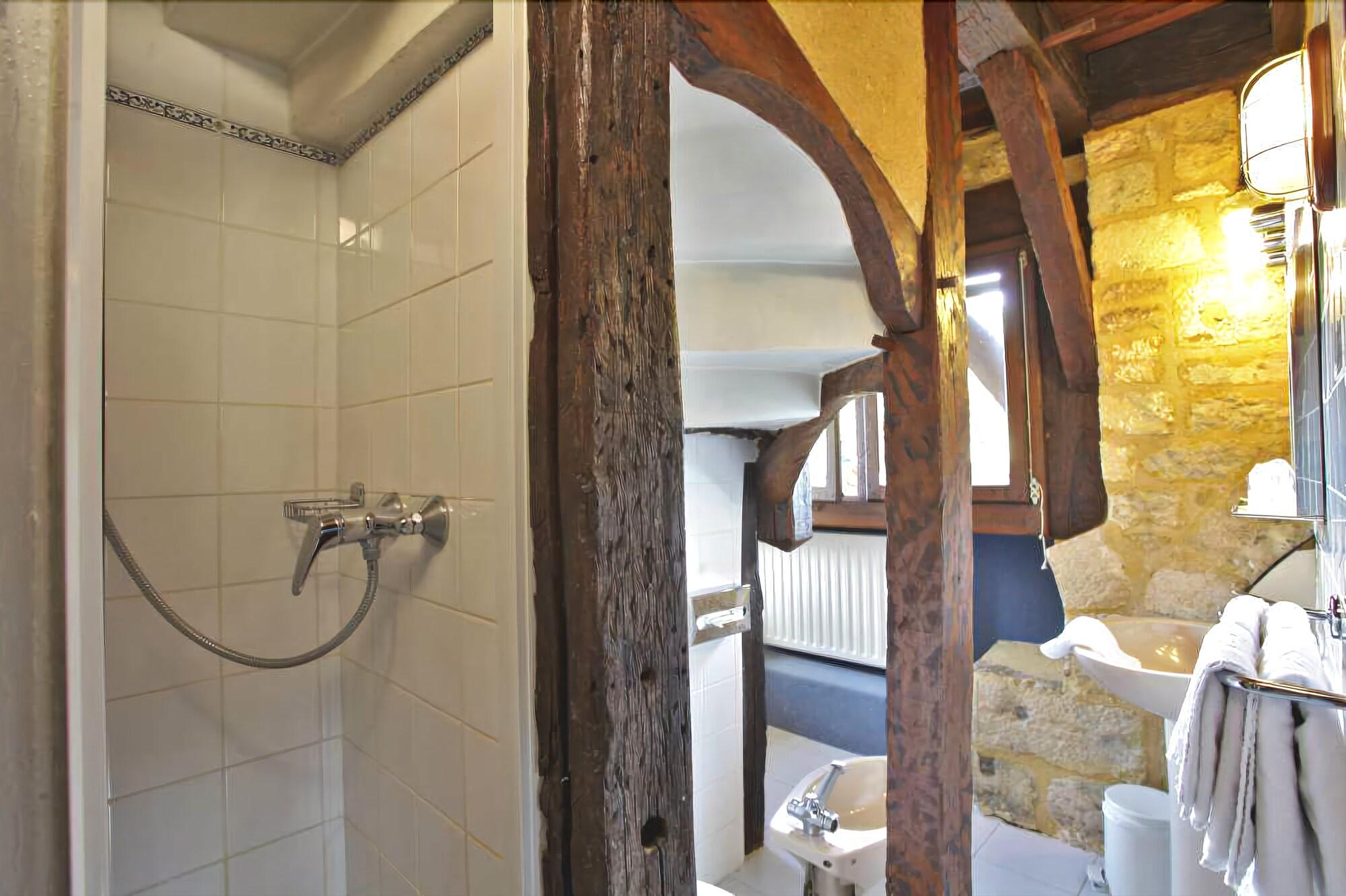 Hôtel Restaurant La Couleuvrine by null