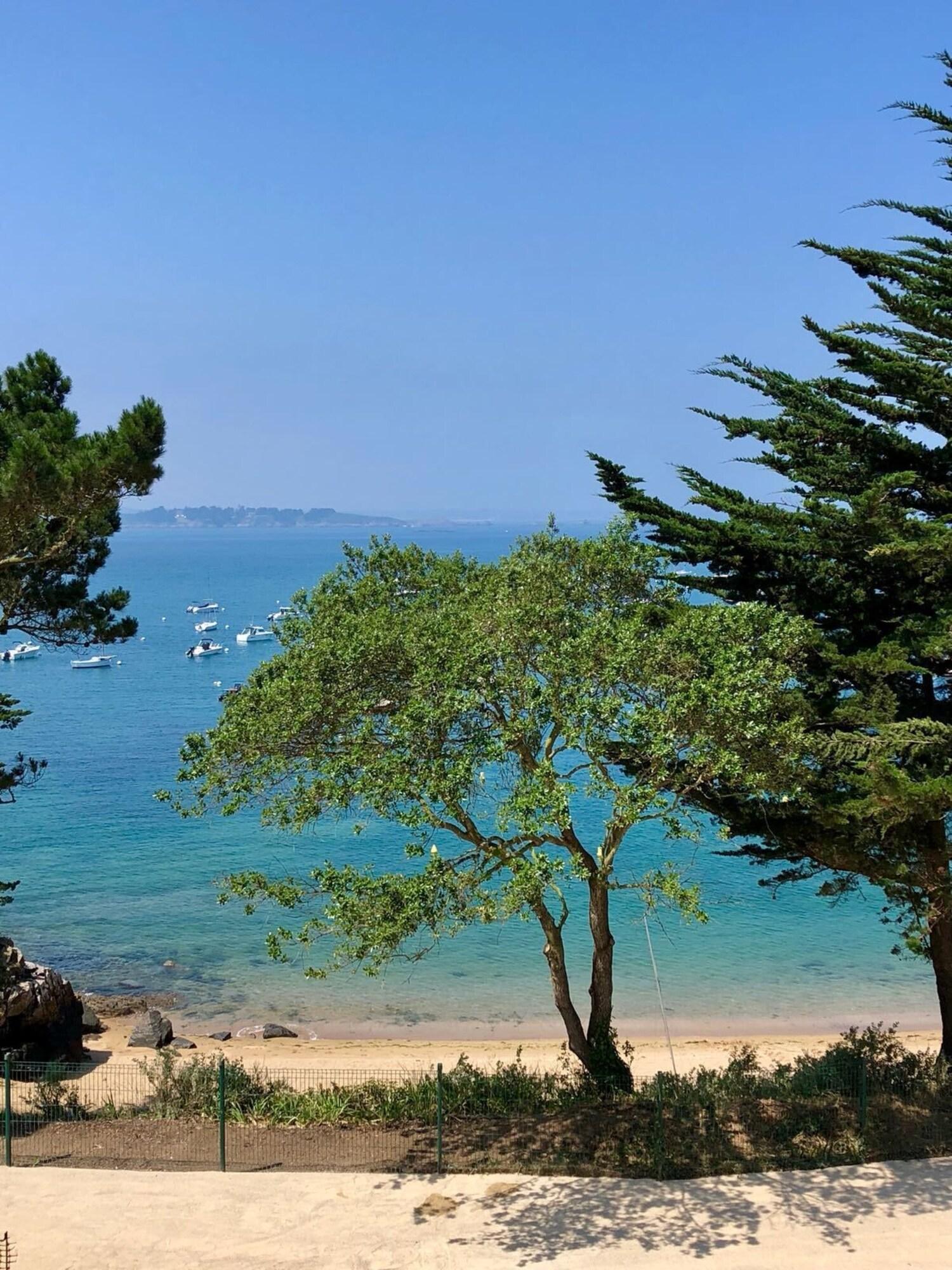 Hôtel Le Nessay by null