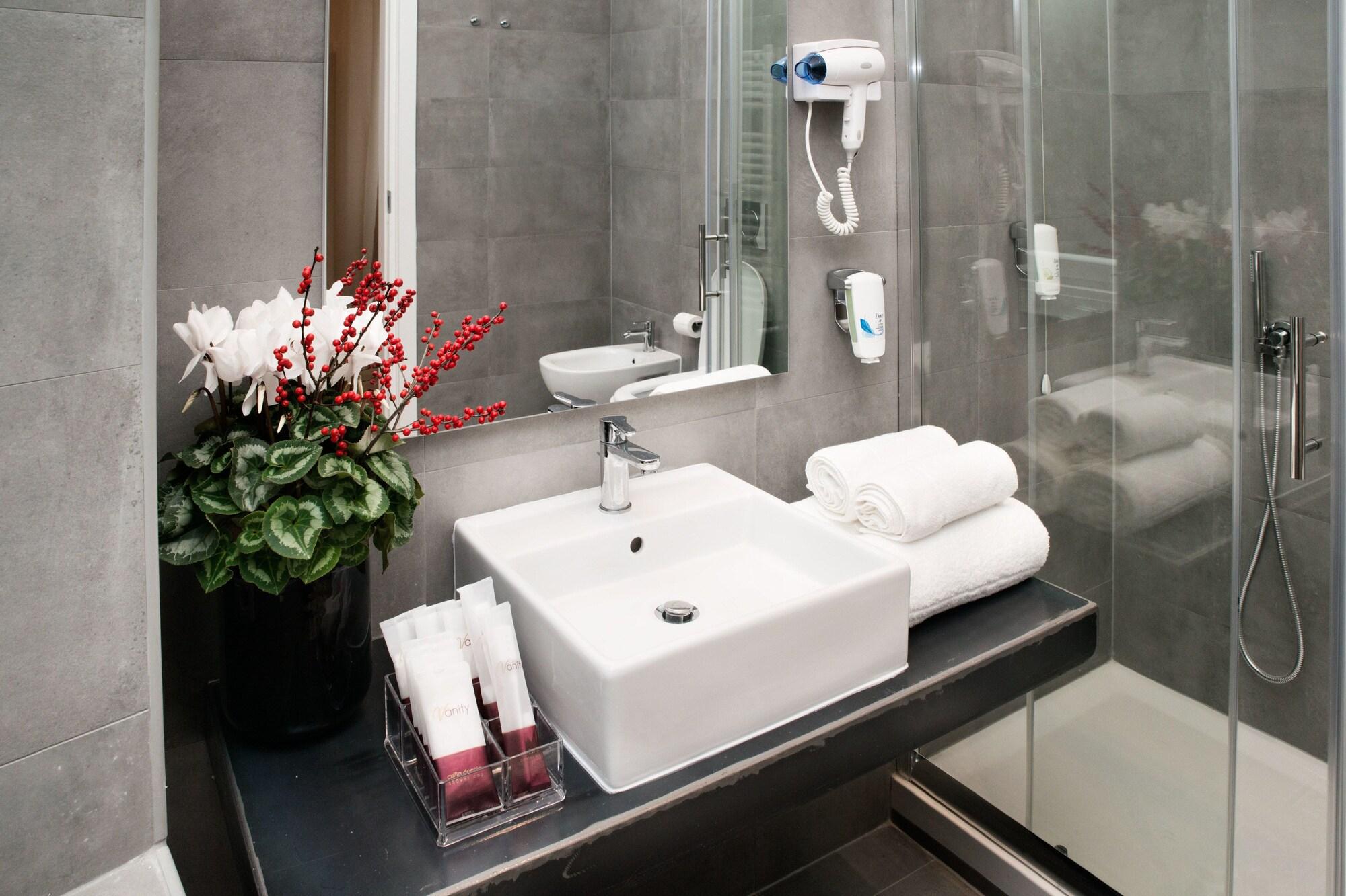 DA ME Suites by null