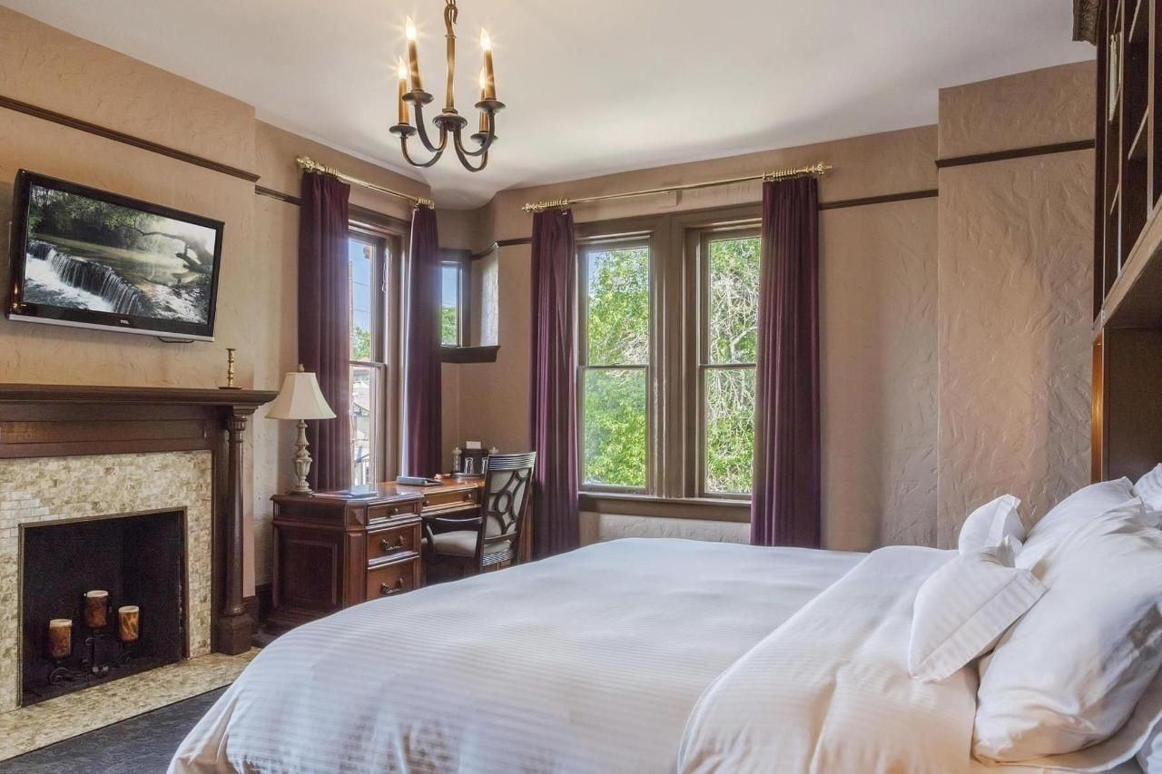 Patterson Inn by null