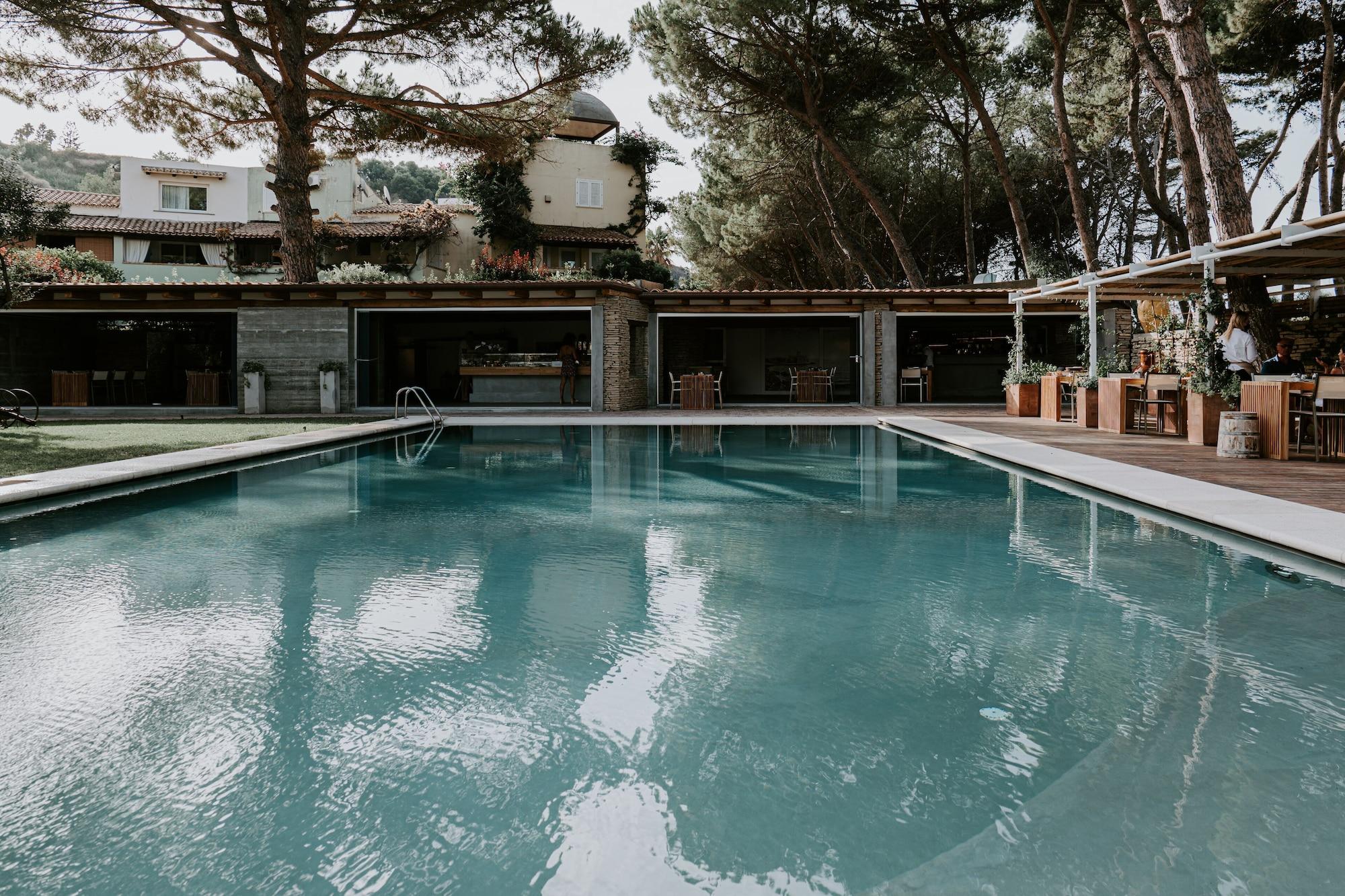 Praia Art Resort, an SLH Hotel by null