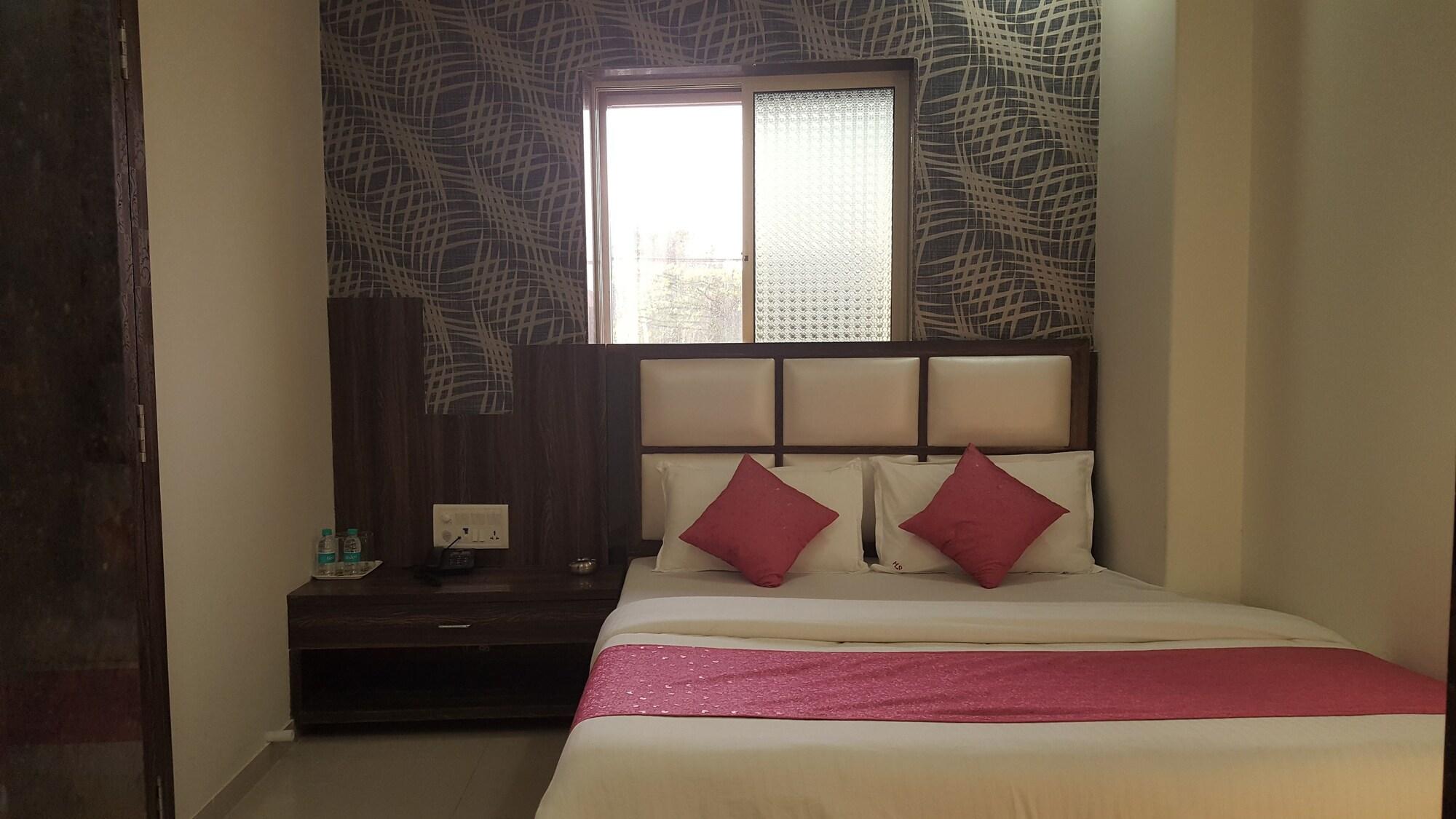 Hotel Sanjary Palace