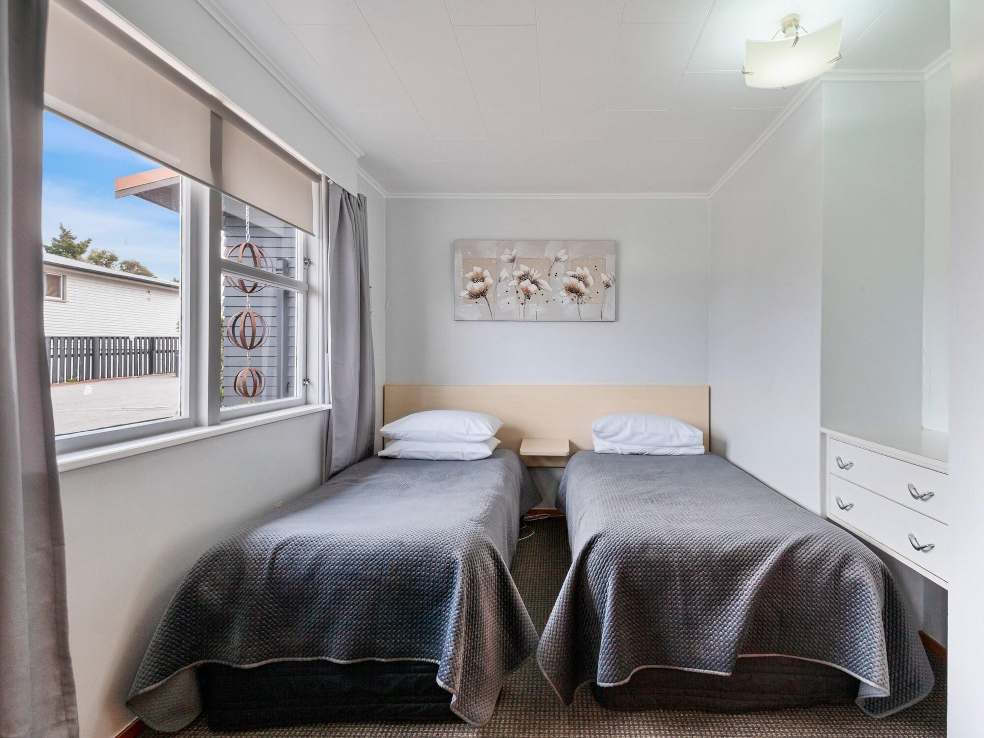 Dunrovin Motel