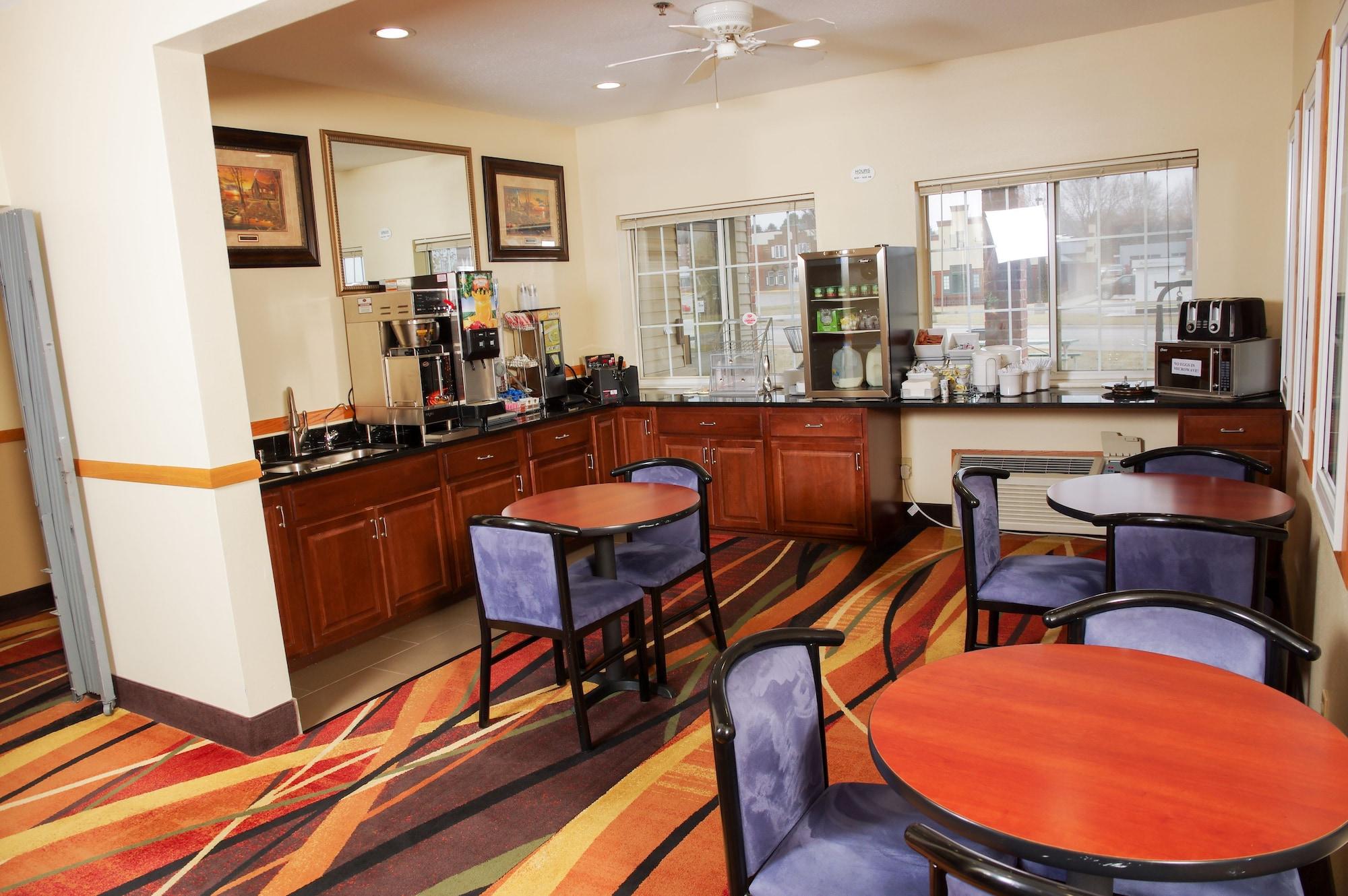 Dutch Inn And Suites