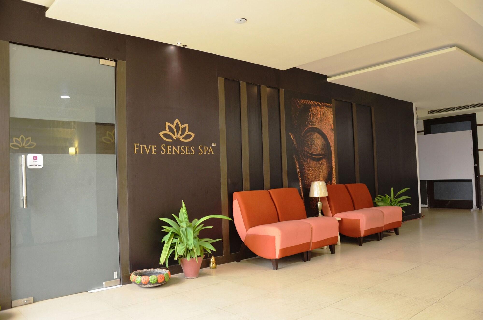 Aquamarine (Aroma Premium) Boutique Hotel by null