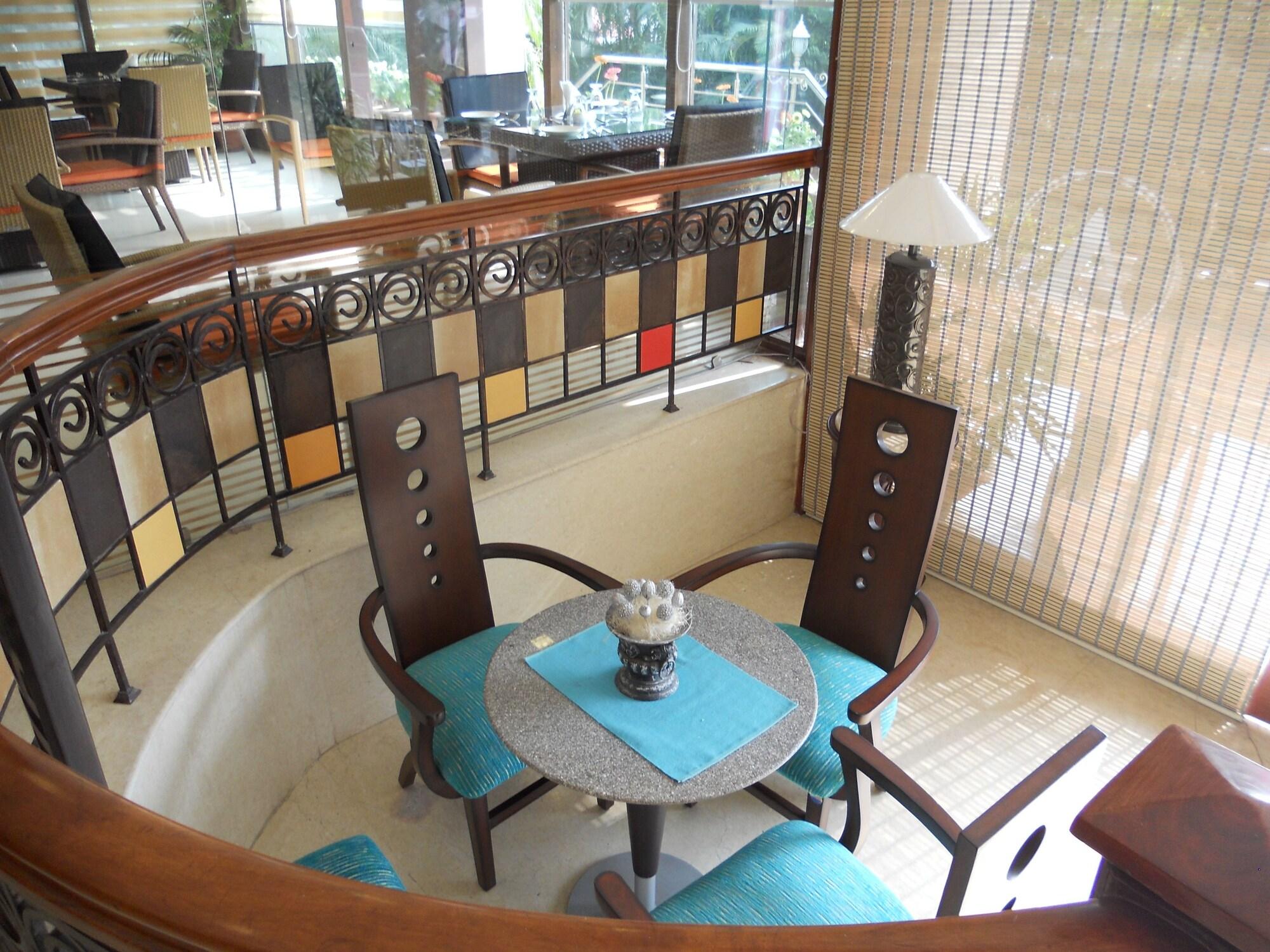 Aquamarine (Aroma Premium) Boutique Hotel by null