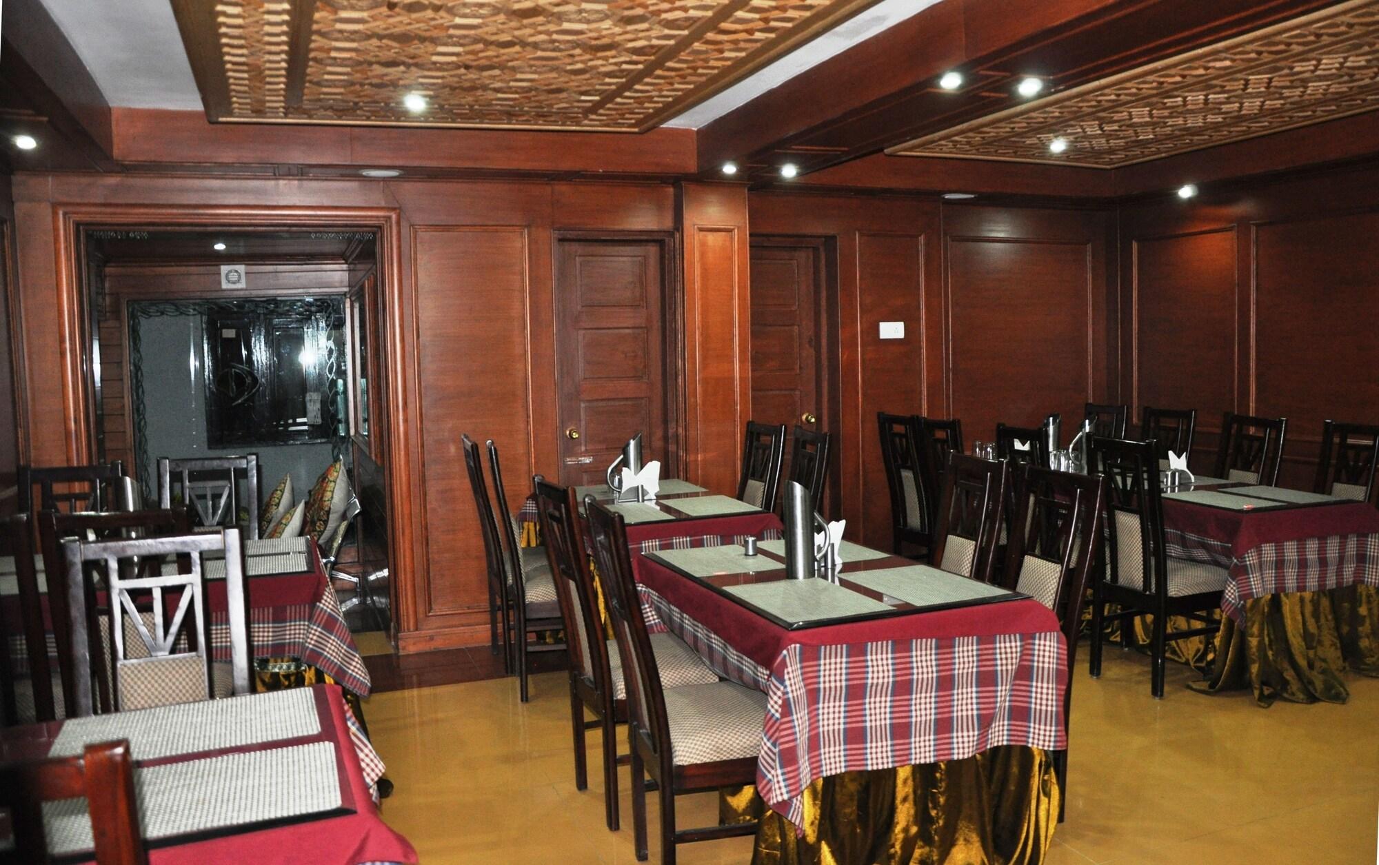 Hotel Sadaf