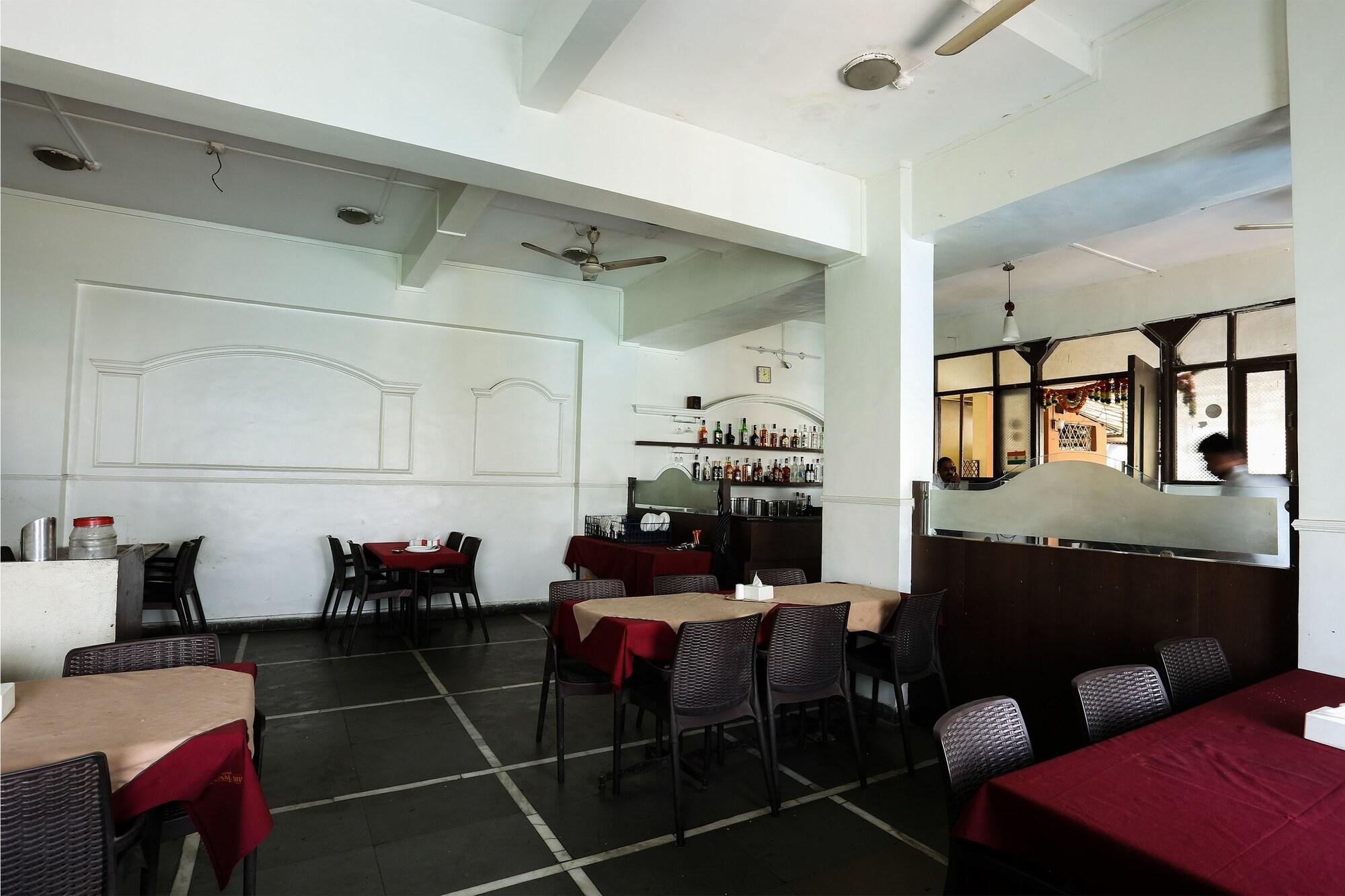 Hmr Royal Inn
