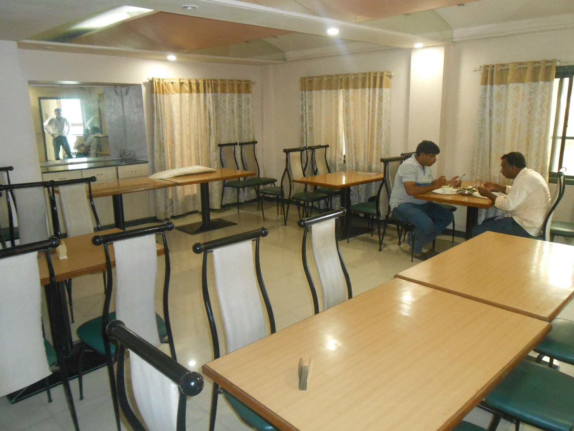 Hotel Pooja International