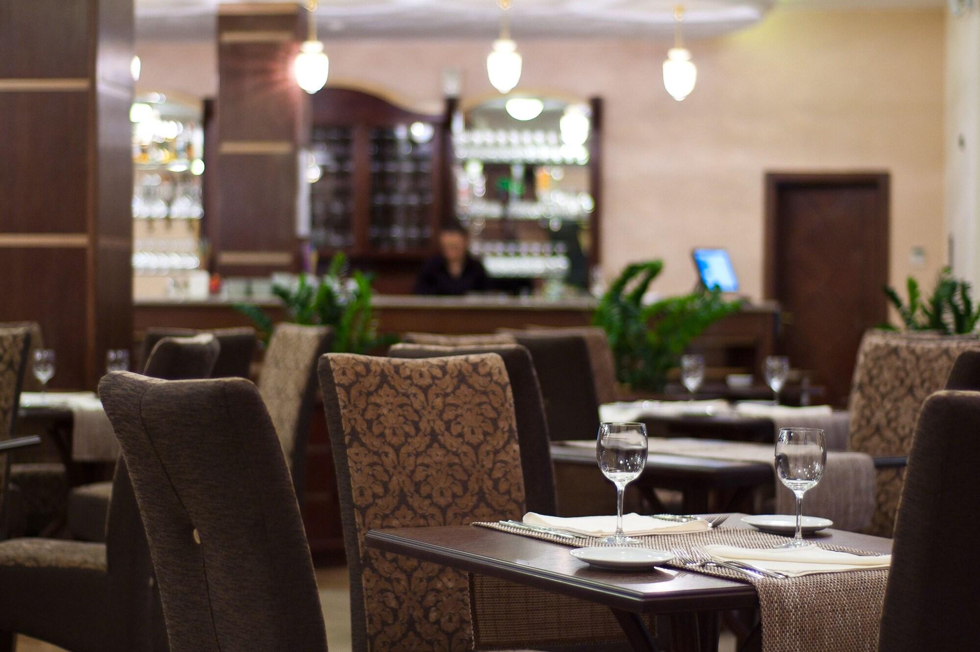 Hill Hotel