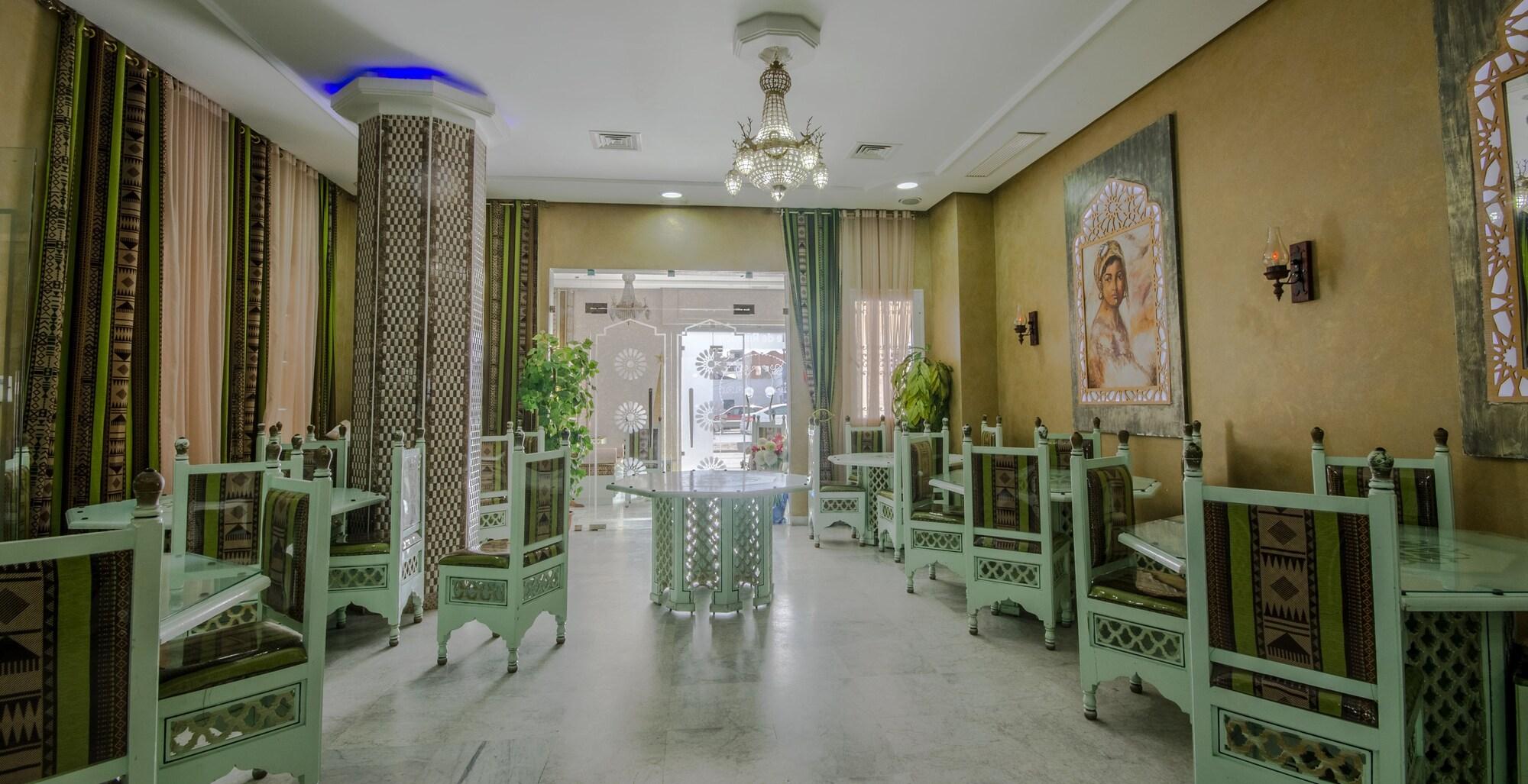 Hotel Saheb Ettabaa