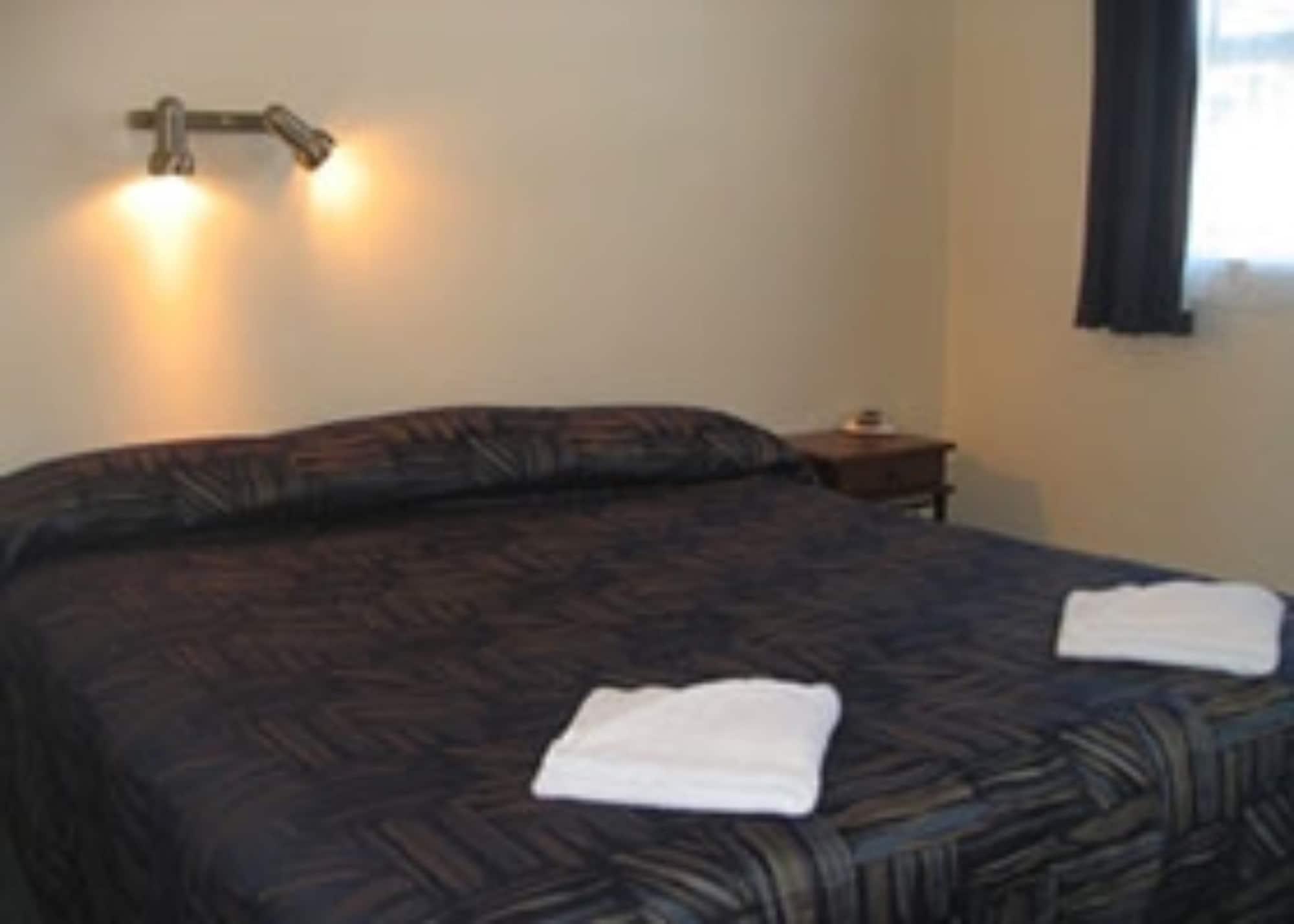 Frimley Lodge Motel