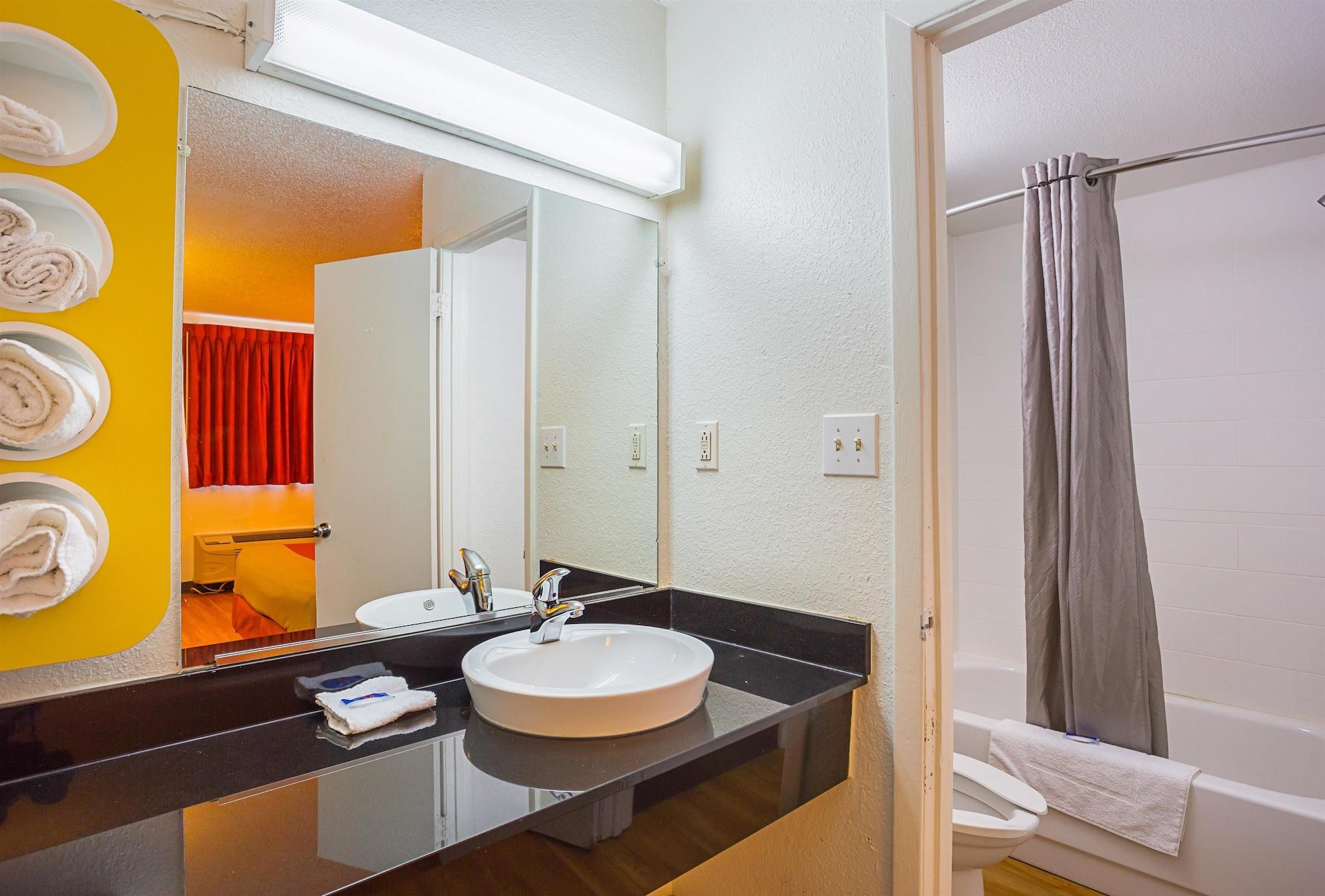 Motel 6 Jackson, MS