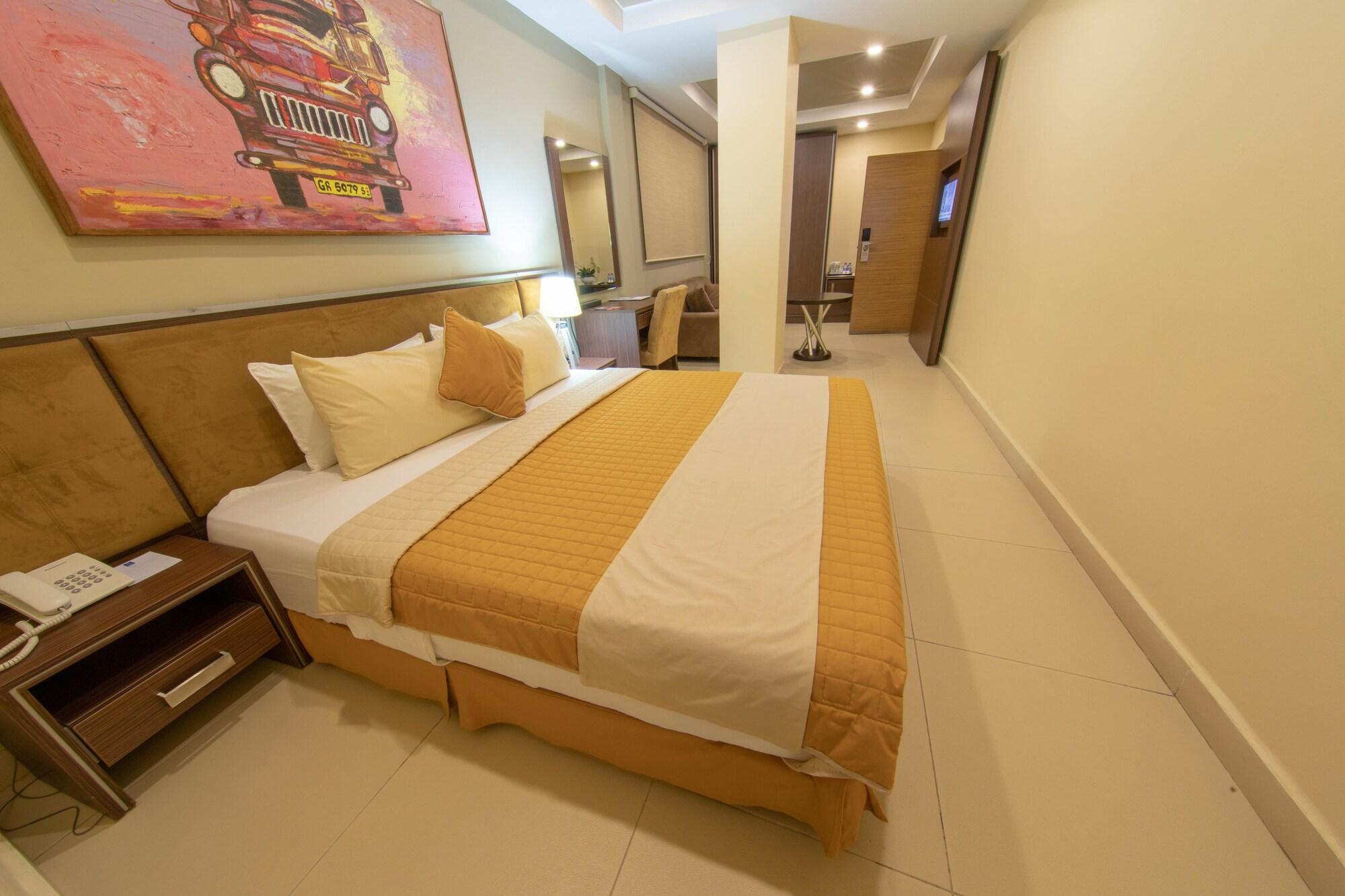 Frankie's Foods and Rooms by null