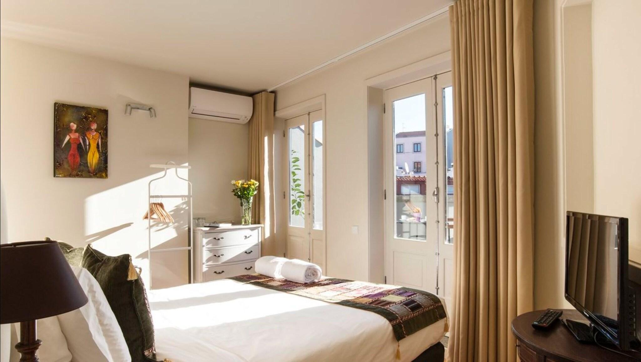 Casa dos Lóios by Shiadu by null