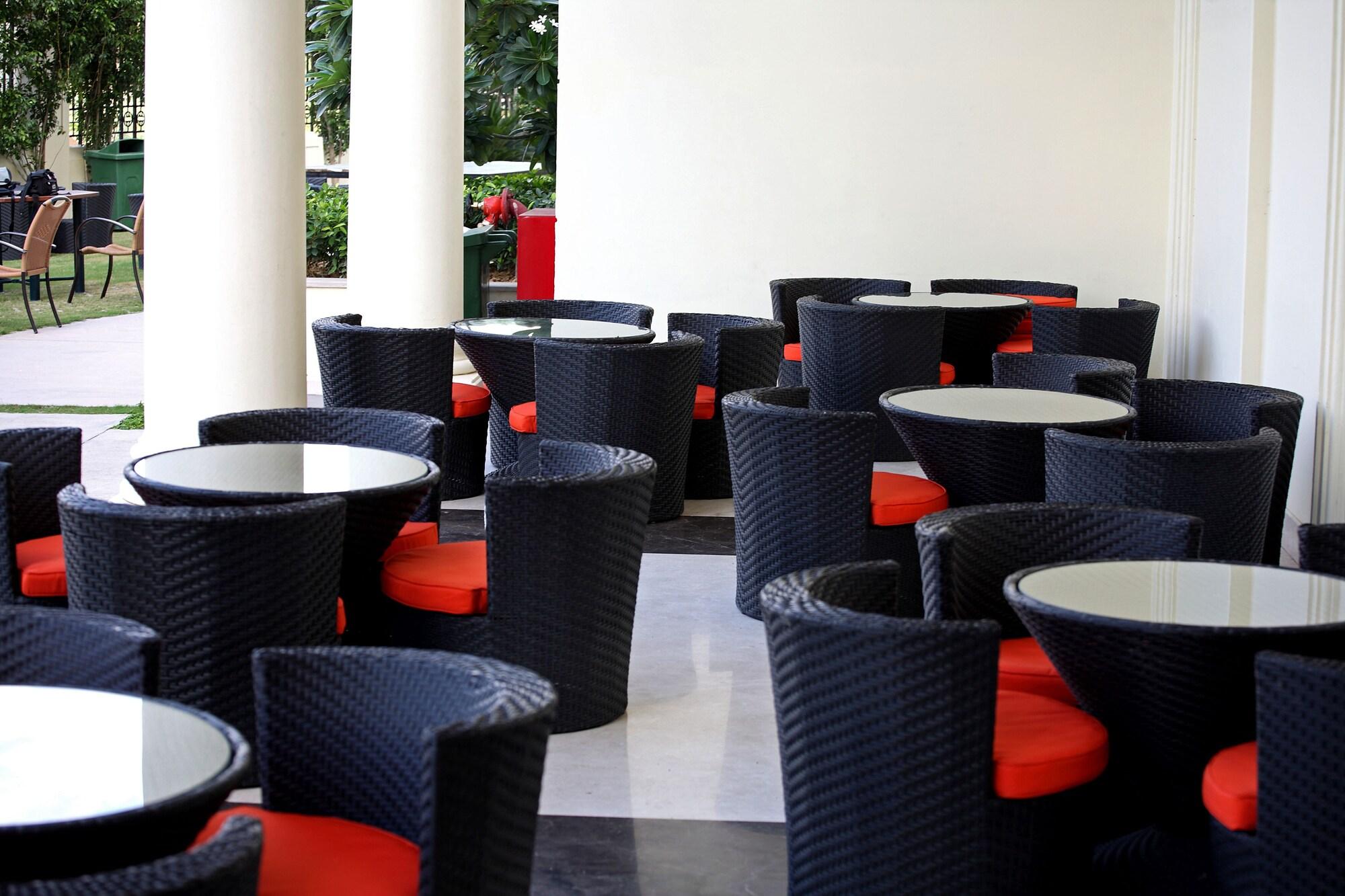 Dlf Club 3