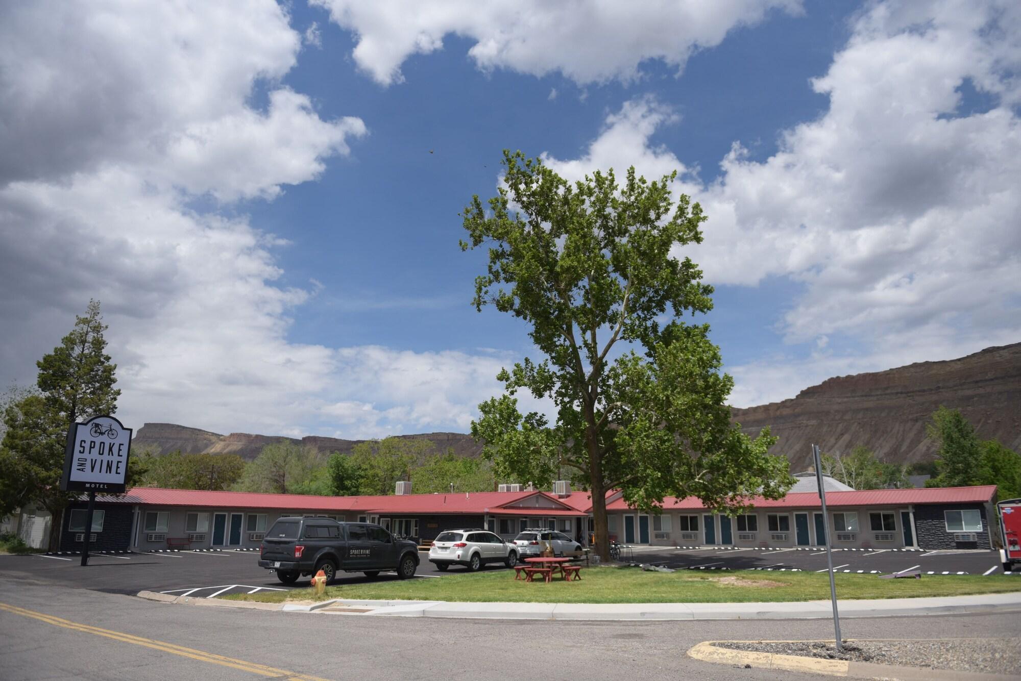 Spoke and Vine Motel by null