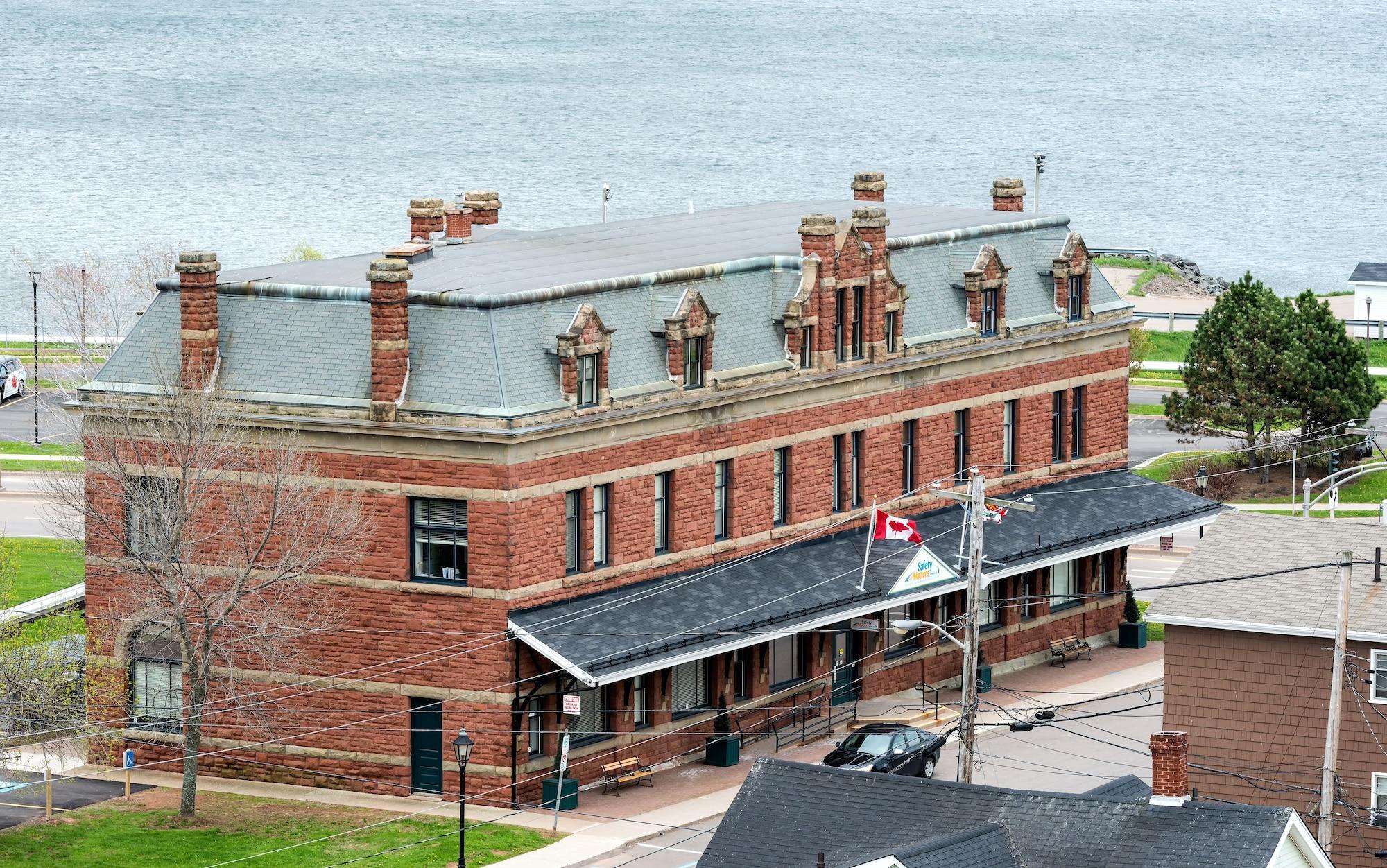 Sydney Boutique Inn & Suites image
