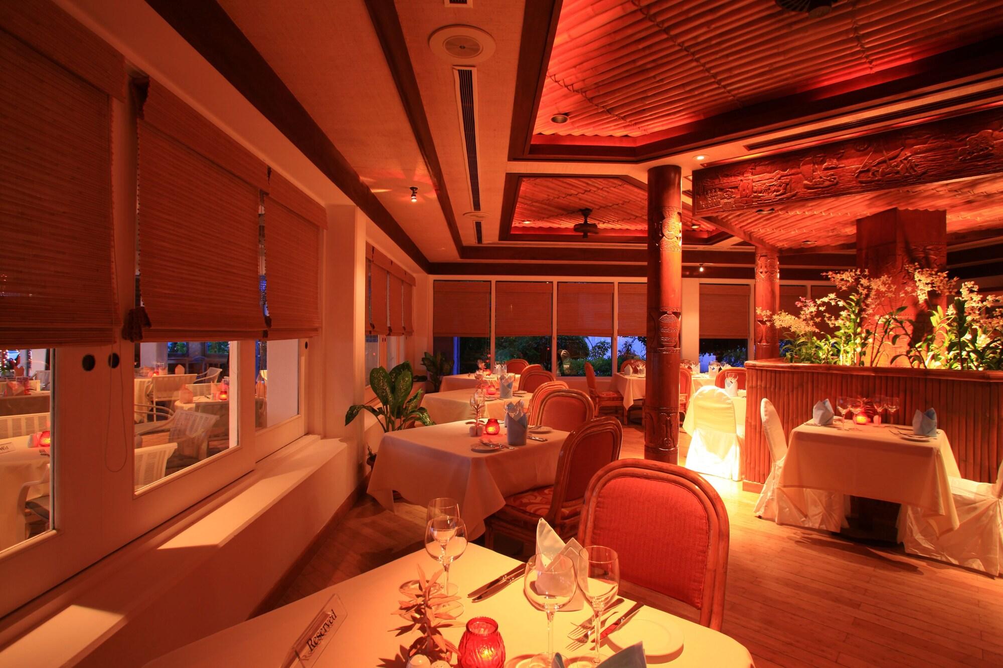 Palau Pacific Resort by null