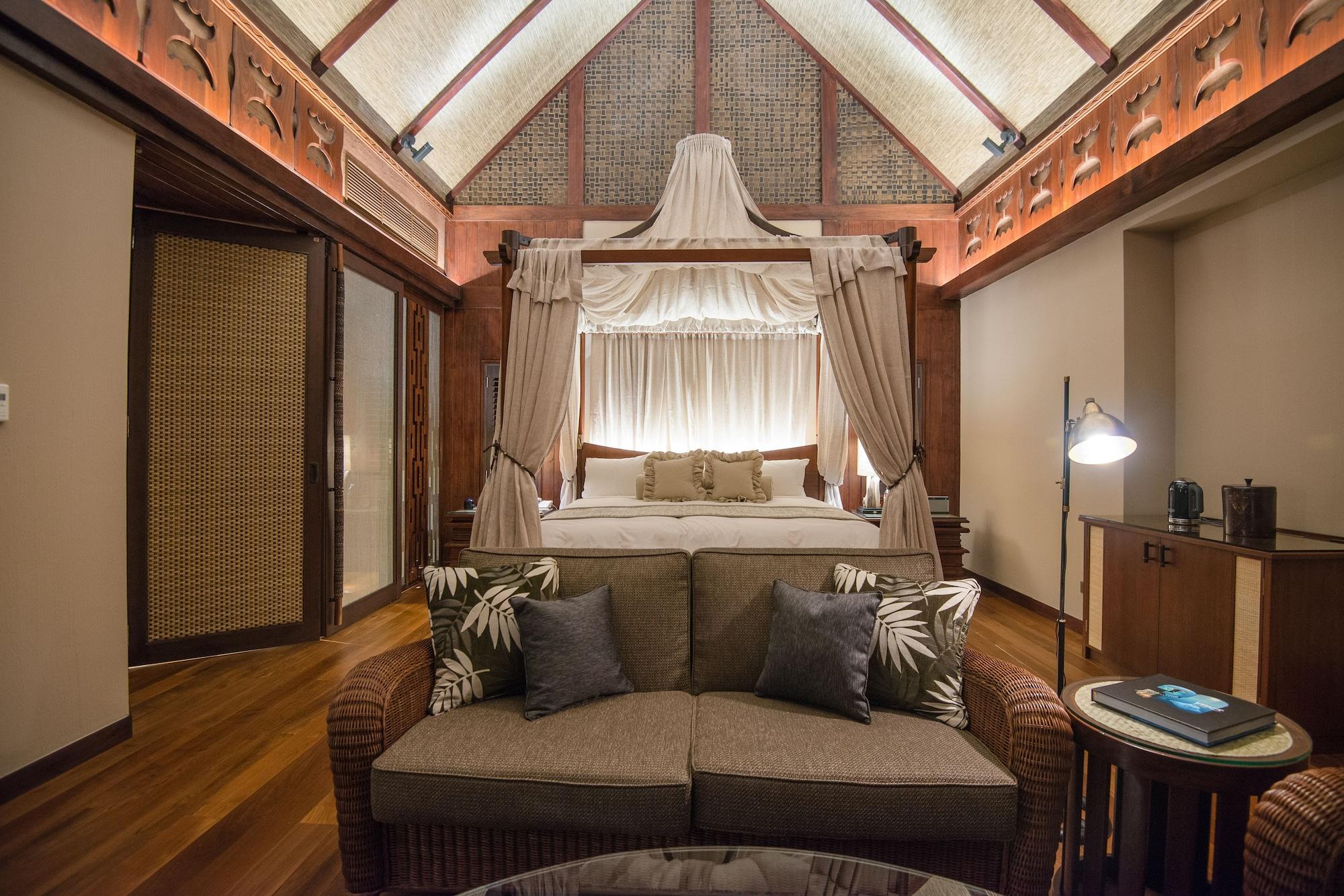 Palau Pacific Resort by null