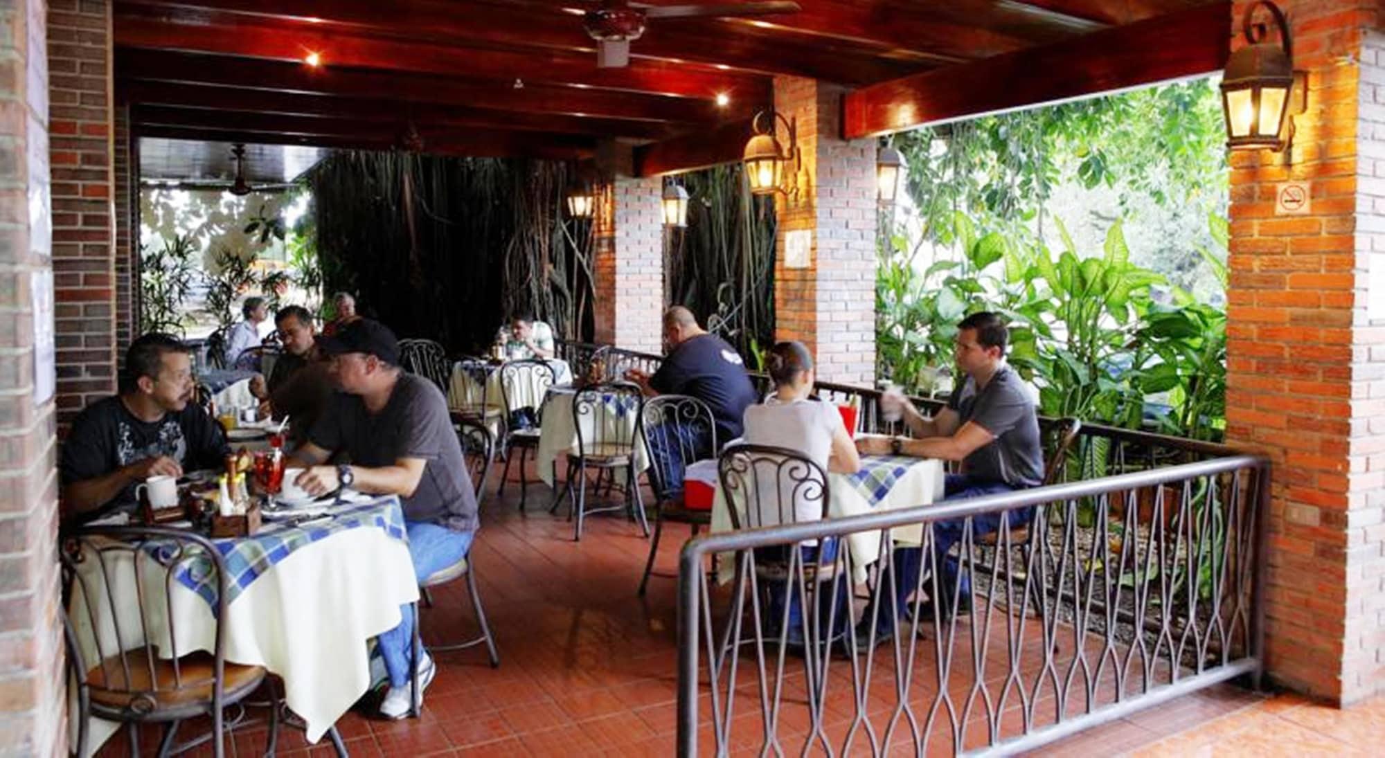 Hotel Boyeros