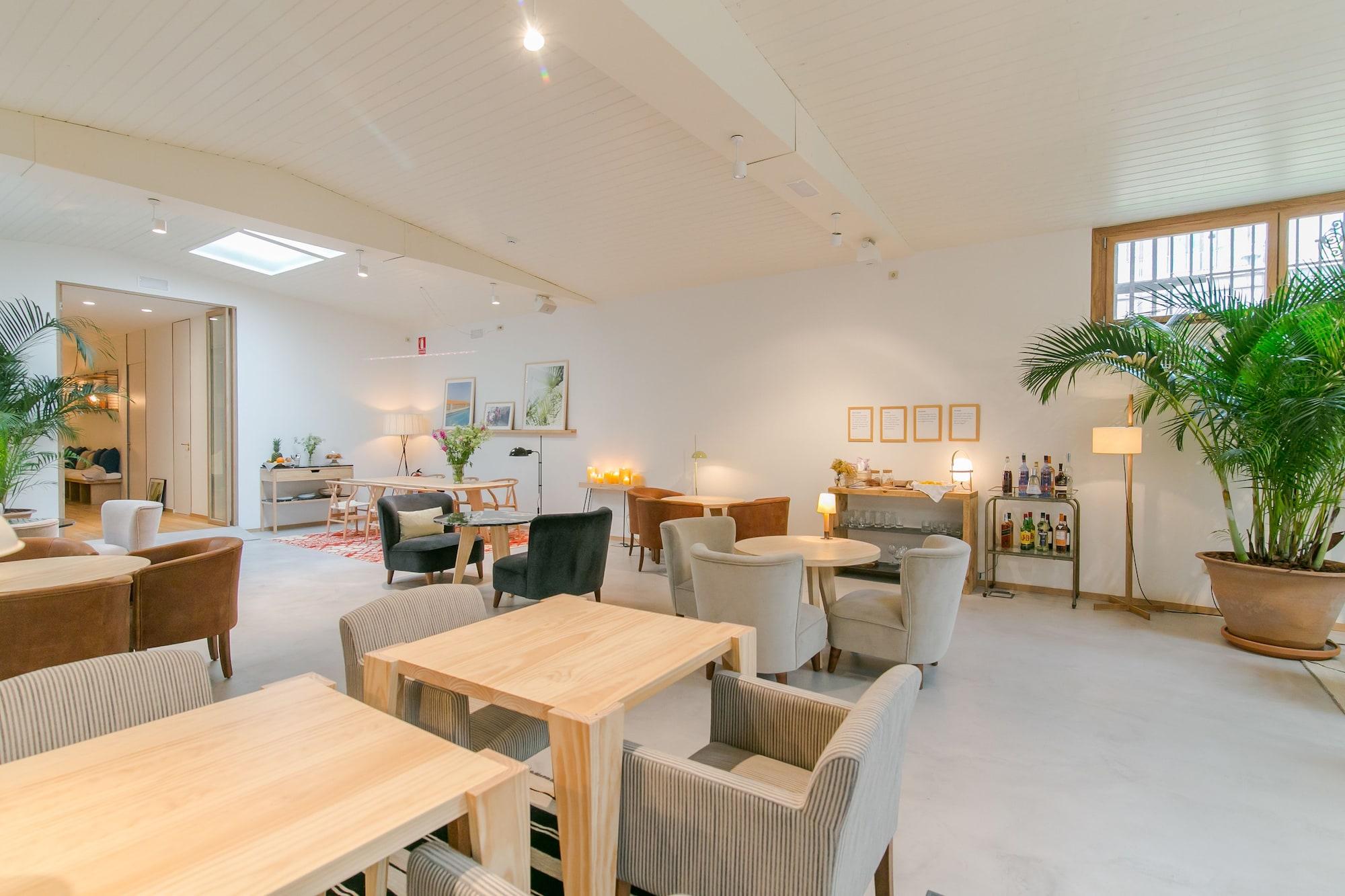 Margot House by null