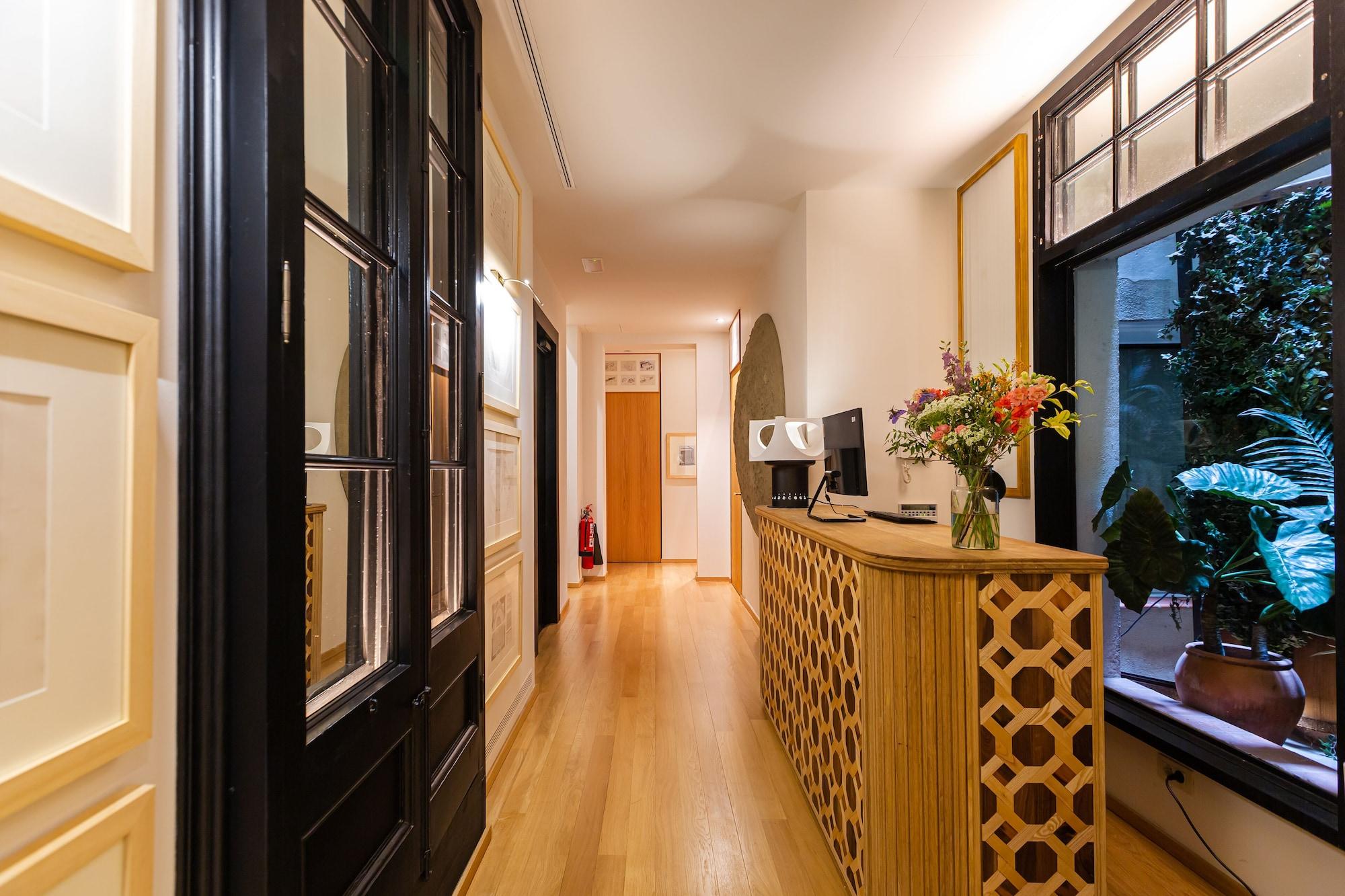 Margot House by null