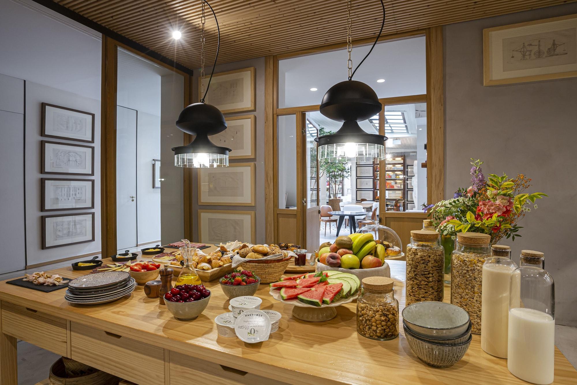 Margot House by null
