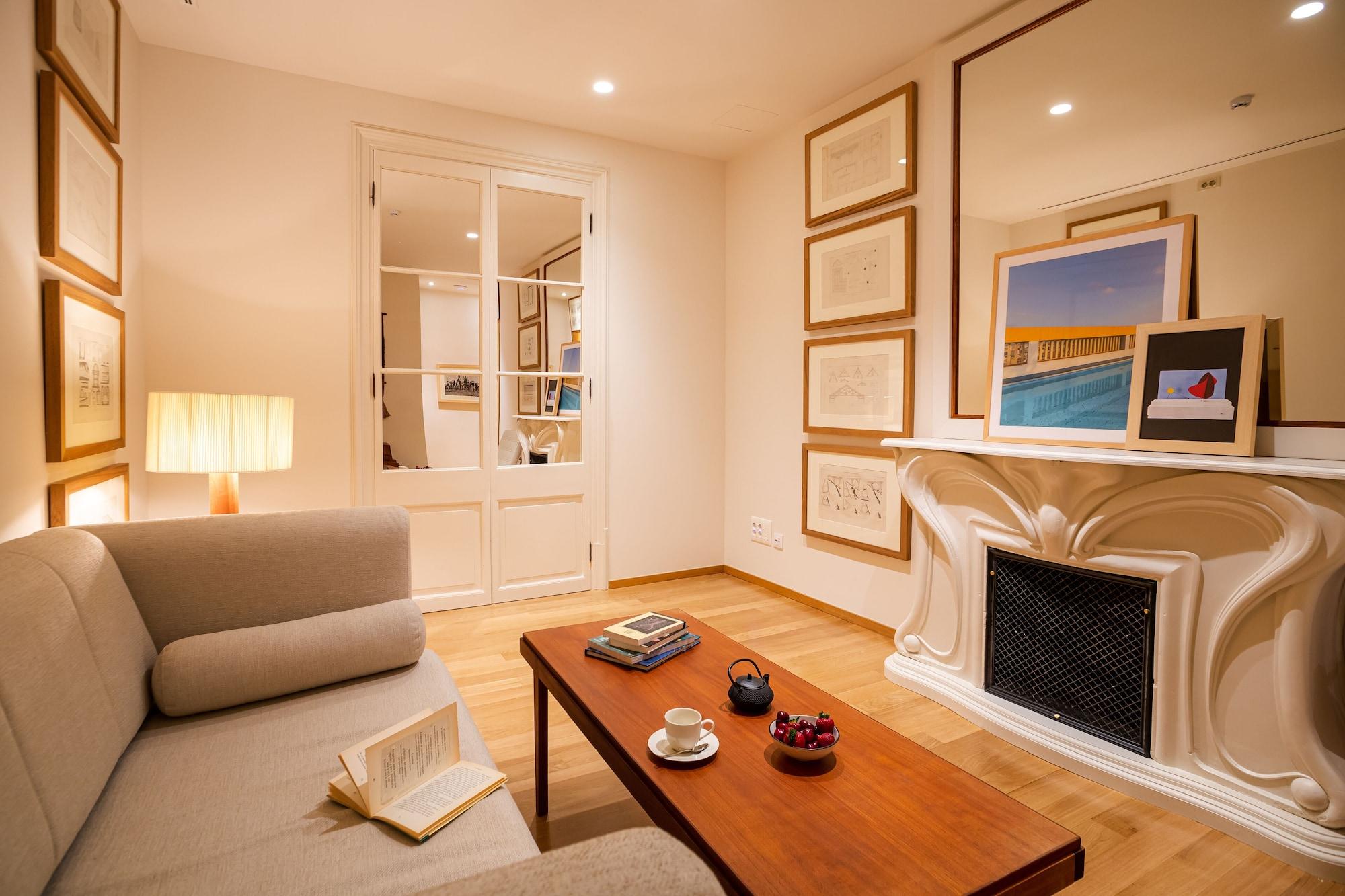 Margot House by null