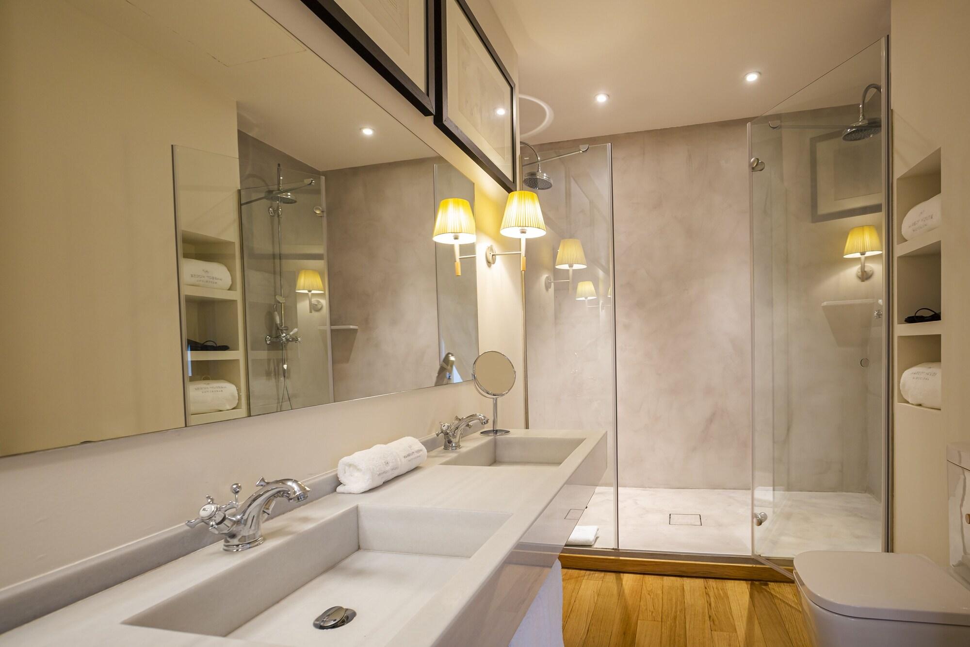 Margot House by null