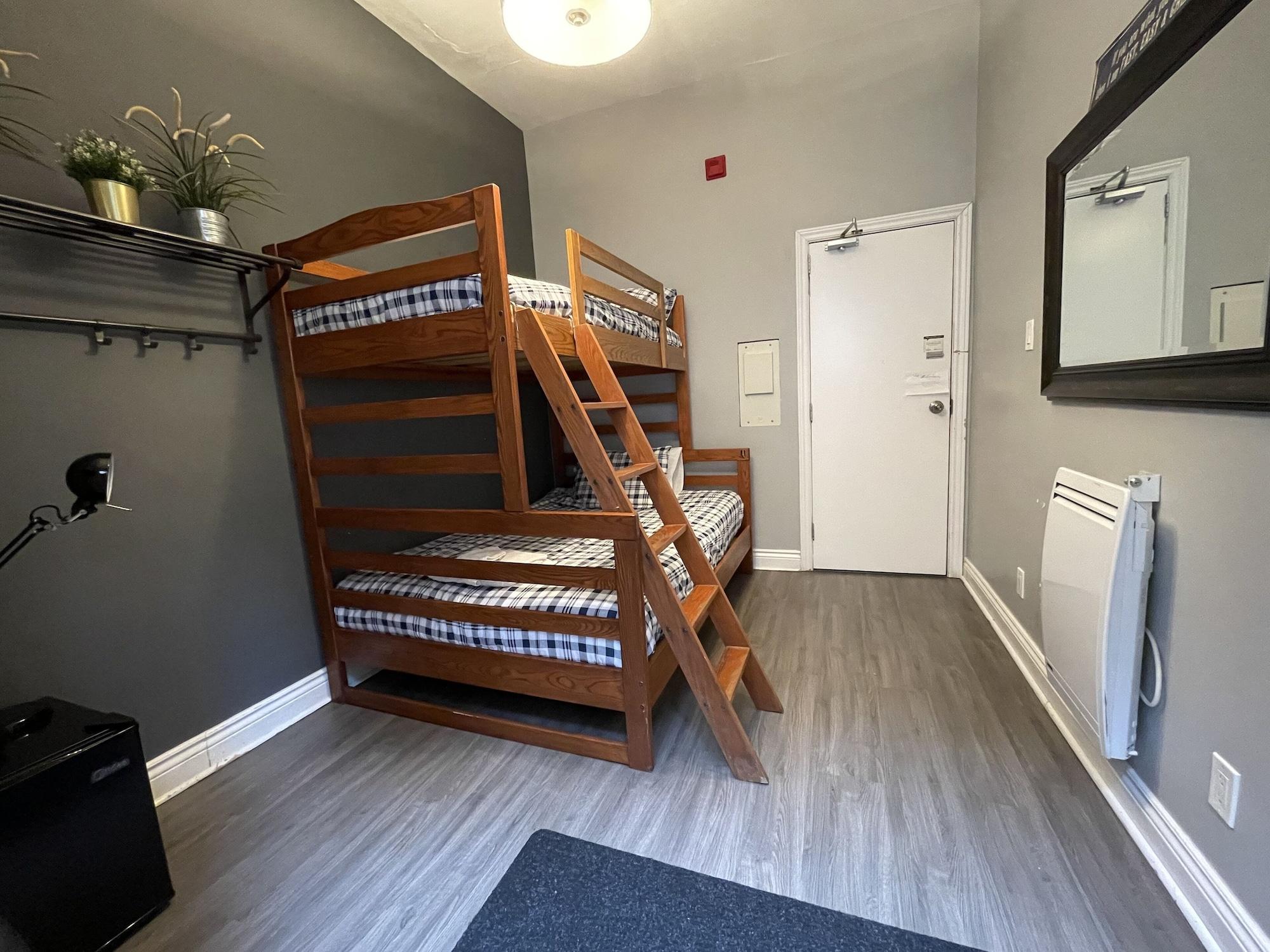 The Clarence Park by null