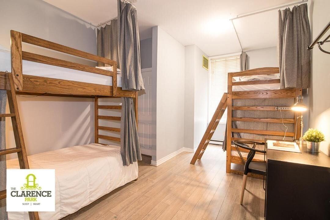 The Clarence Park by null