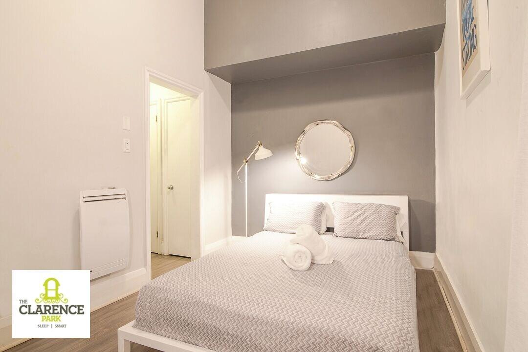 The Clarence Park by null