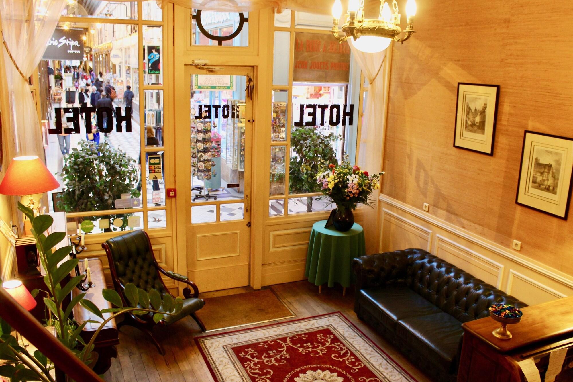 Hôtel Chopin Grands-Boulevards Paris by null