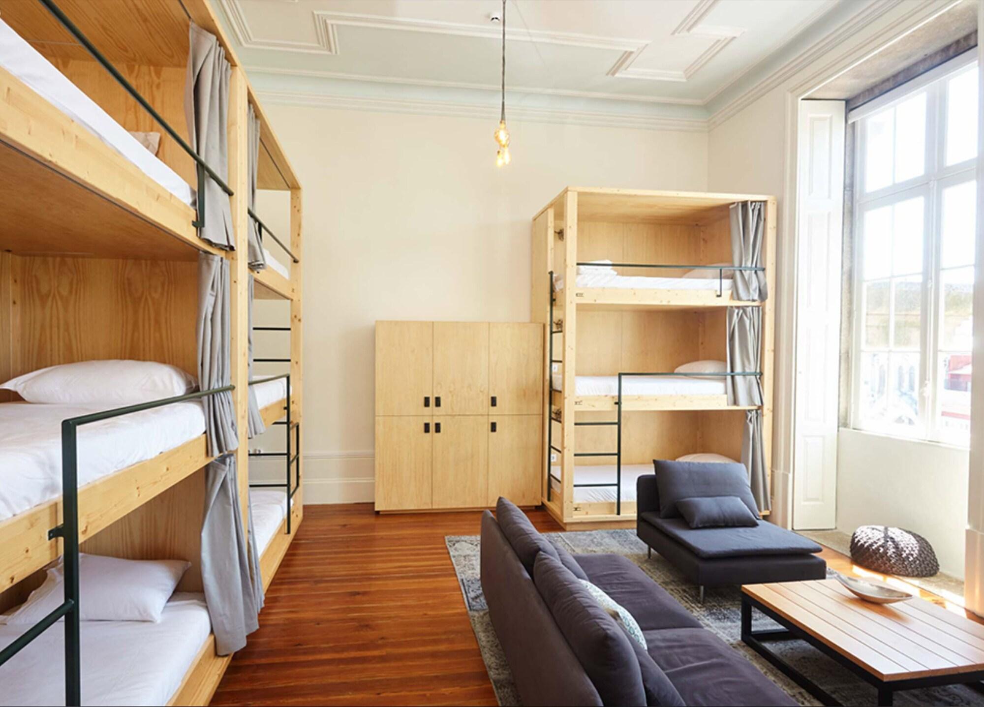 The Passenger Hostel by null
