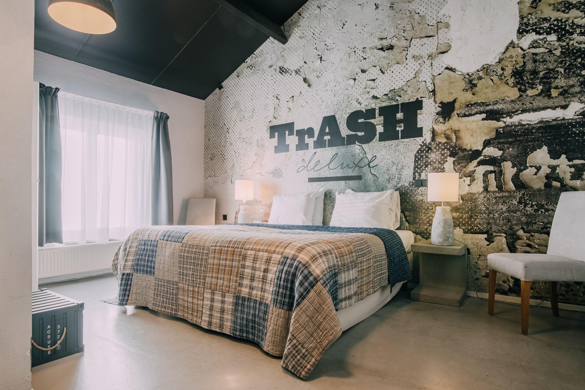 Hotel Trash Deluxe by null