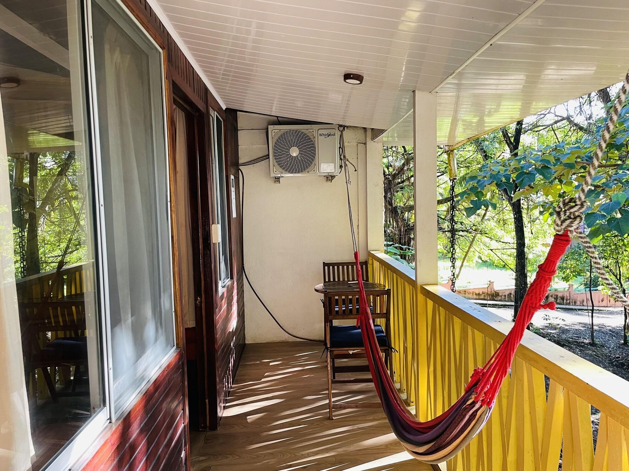 Hotel Aurora by null