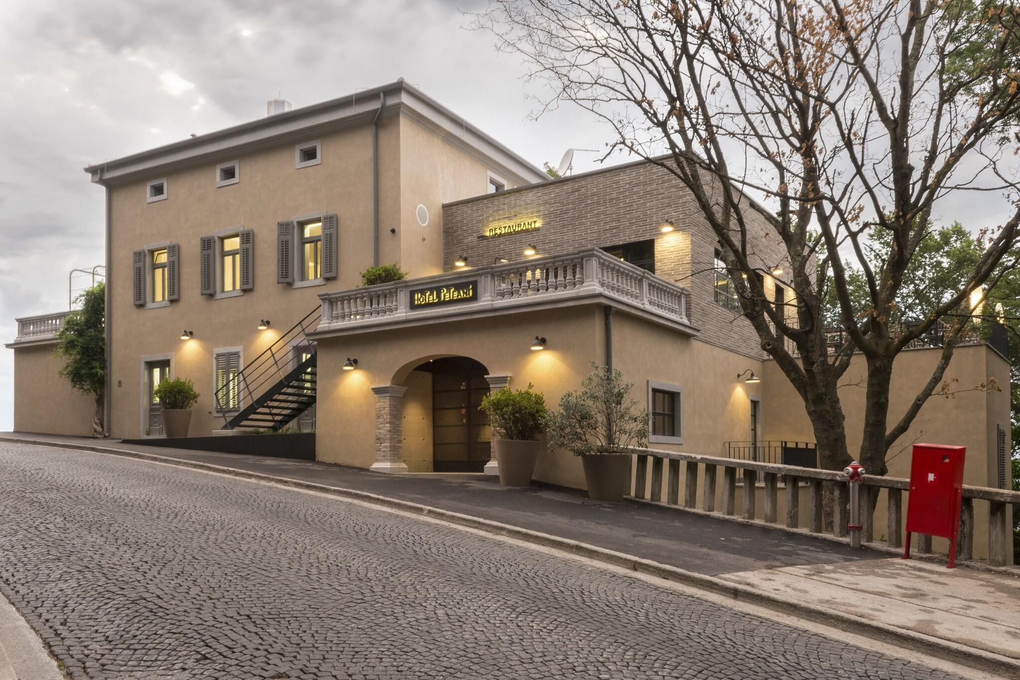 Hotel & restaurant Peteani by null