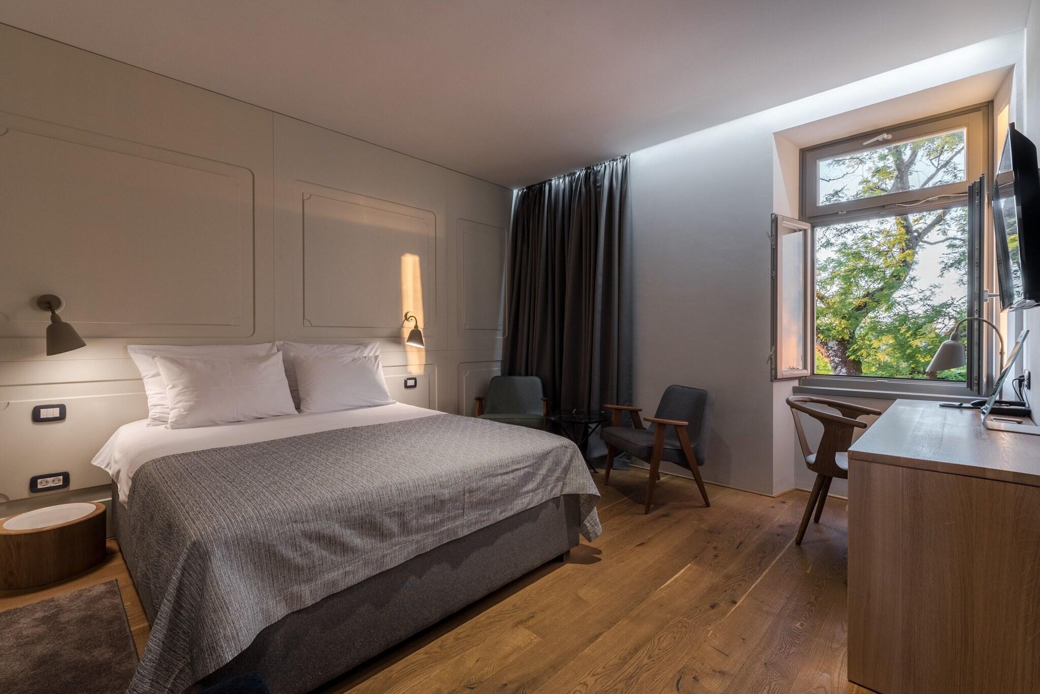 Hotel & restaurant Peteani by null