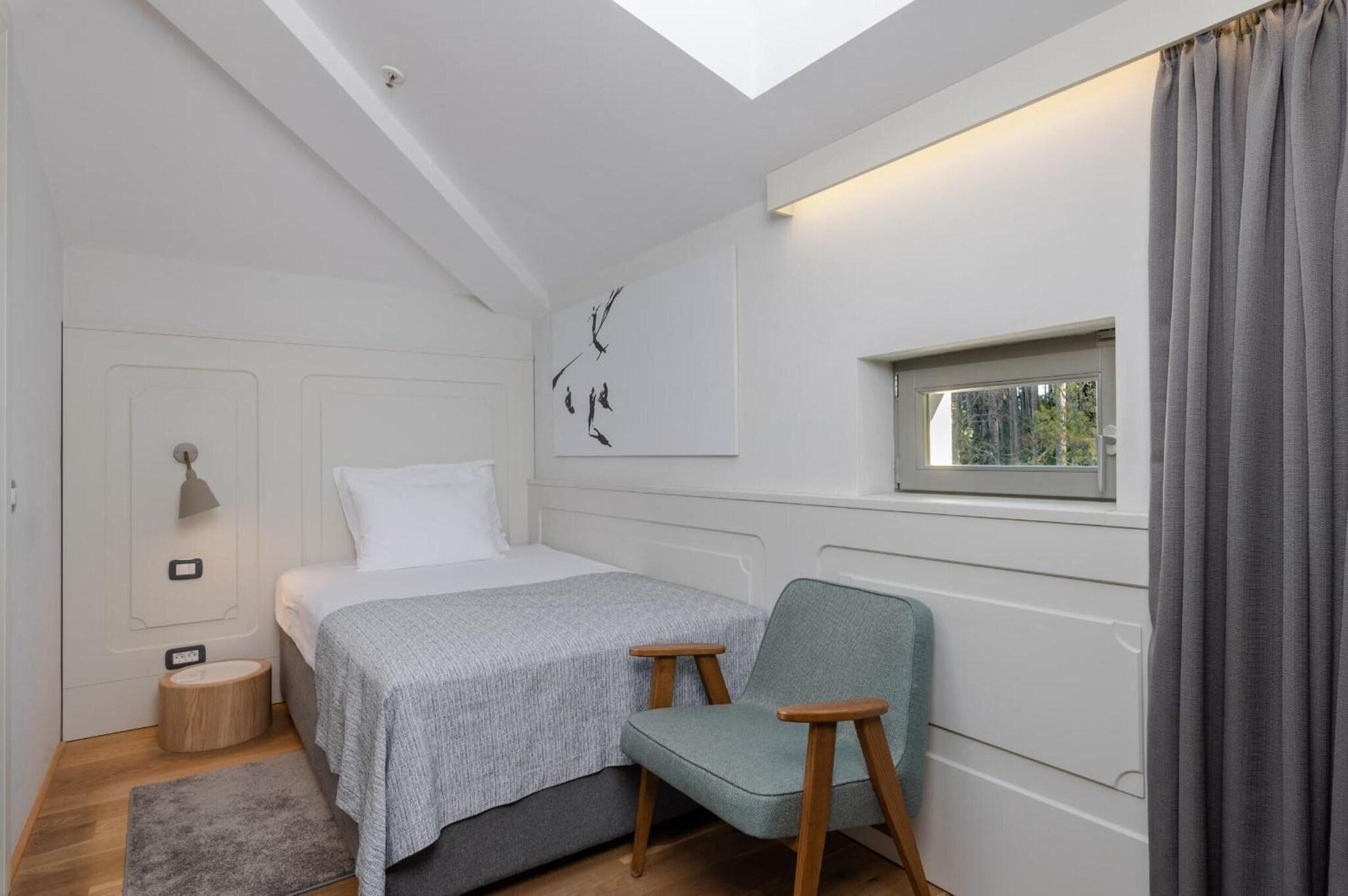 Hotel & restaurant Peteani by null