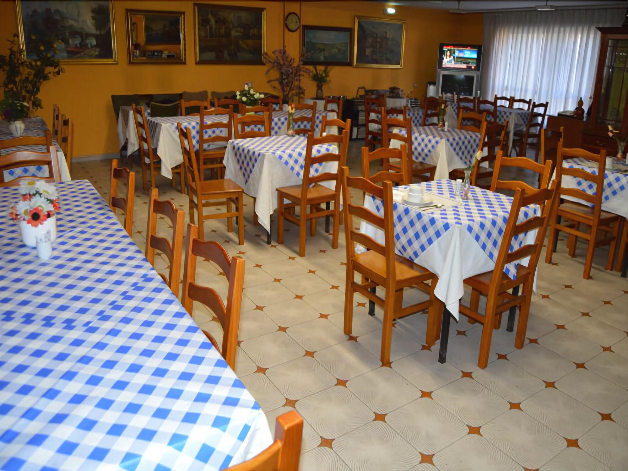 Hotel Vaqueros