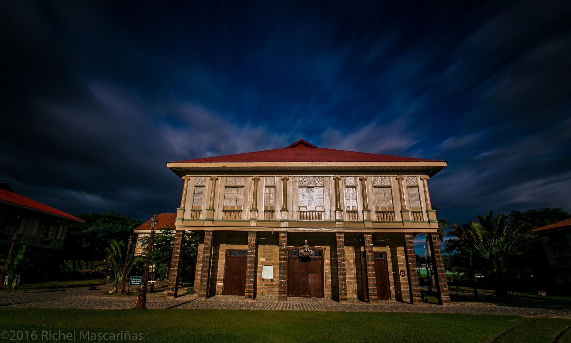 Las Casas Filipinas De Acuzar
