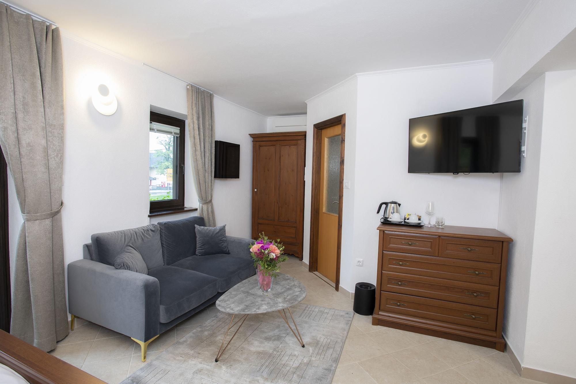 House Klasika by null