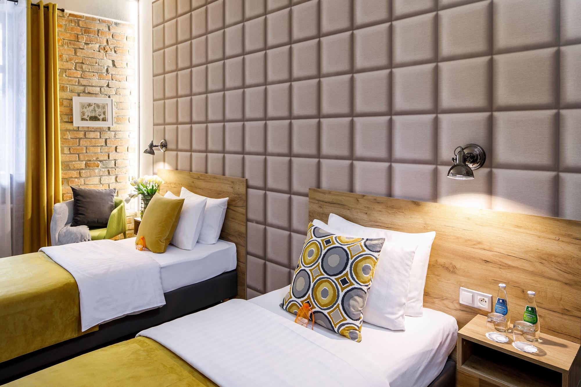 Art & Garden Residence by null