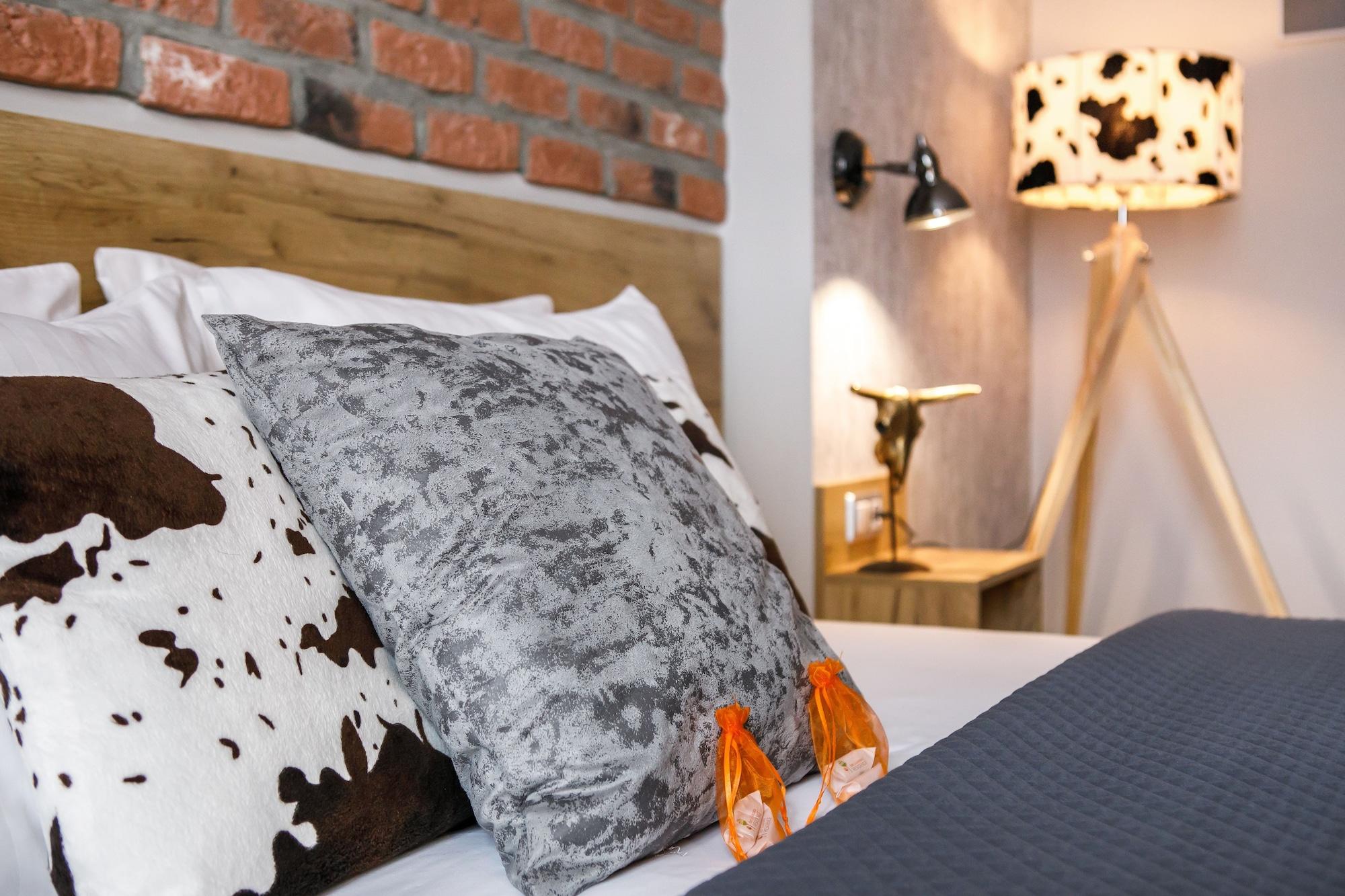 Art & Garden Residence by null